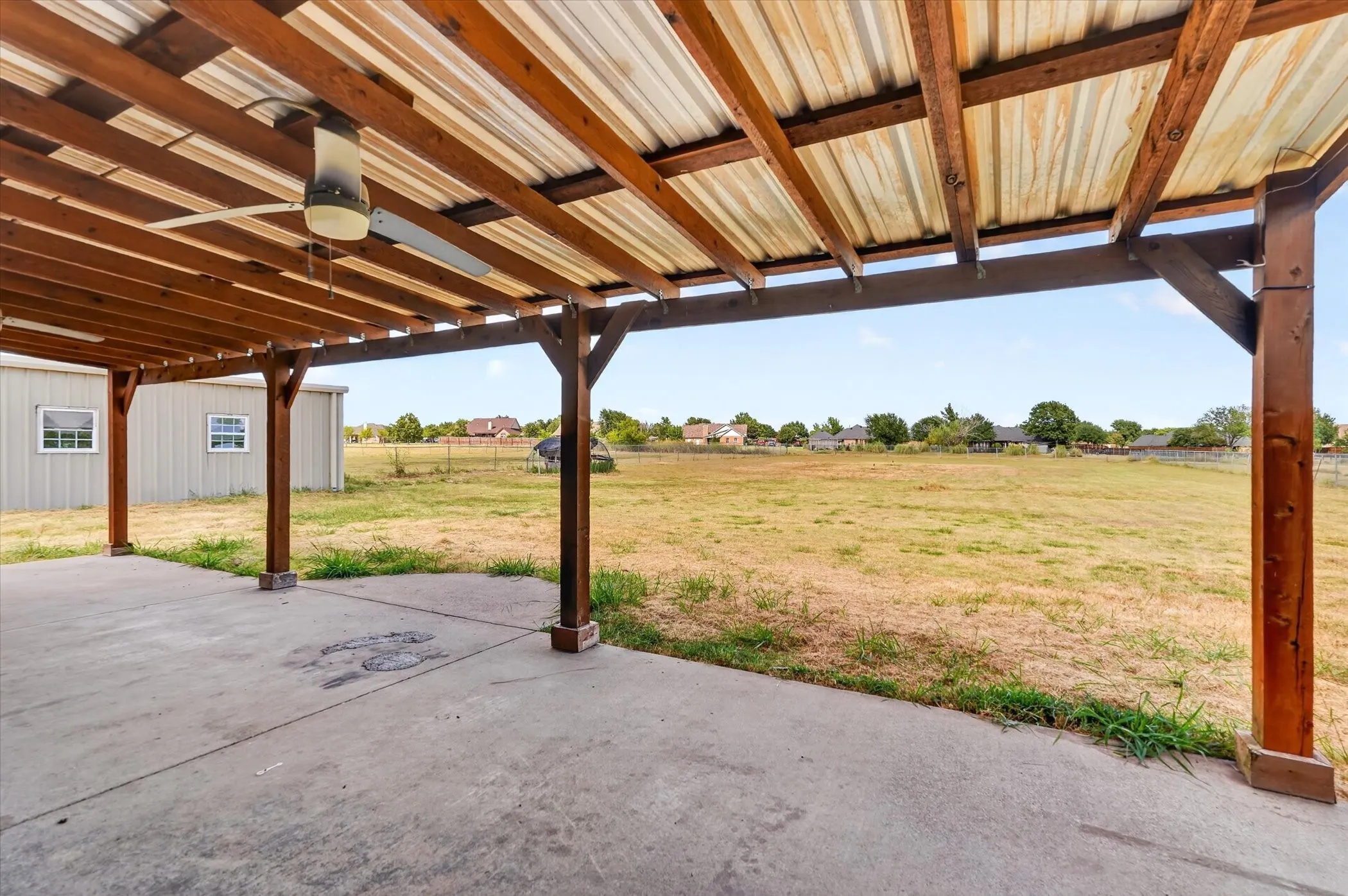 Single Family Residence For Sale in Kaufman County , 10231 Bantry Lane, Forney, Texas 75126, 4 Bedroom, 2 Bathroom, 2 Garage spaces, 2,392 Sqft, built in 2008, mls#21370326, Real Estate Agent in Forney, Homes For Sale in Kaufman county, Homes For Sale in Forney, Realtor in Forney Texas, Real Estate Brokerage Independent Realty Texas, Luminita Cordes Realtor