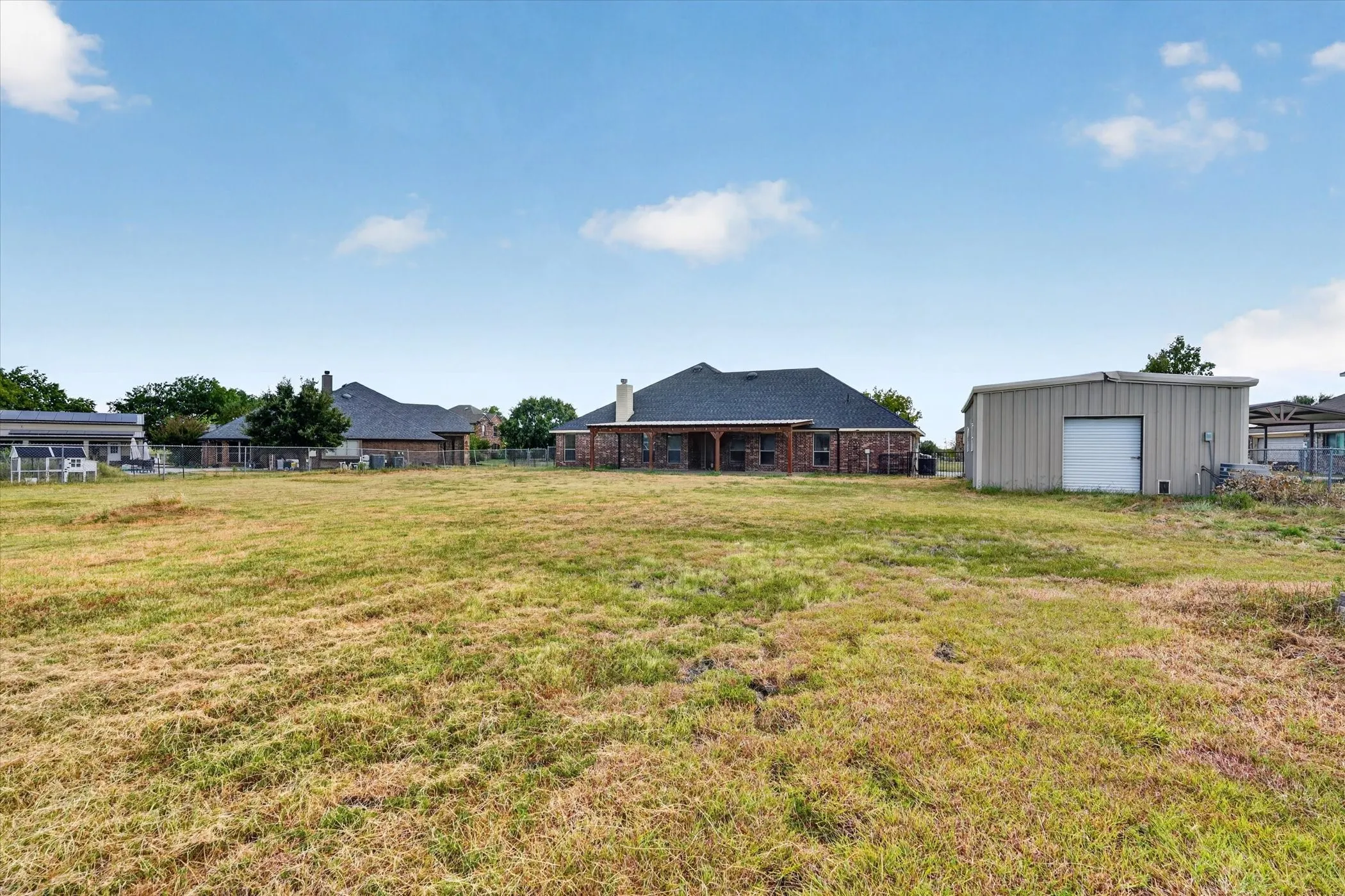 Single Family Residence For Sale in Kaufman County , 10231 Bantry Lane, Forney, Texas 75126, 4 Bedroom, 2 Bathroom, 2 Garage spaces, 2,392 Sqft, built in 2008, mls#21370326, Real Estate Agent in Forney, Homes For Sale in Kaufman county, Homes For Sale in Forney, Realtor in Forney Texas, Real Estate Brokerage Independent Realty Texas, Luminita Cordes Realtor