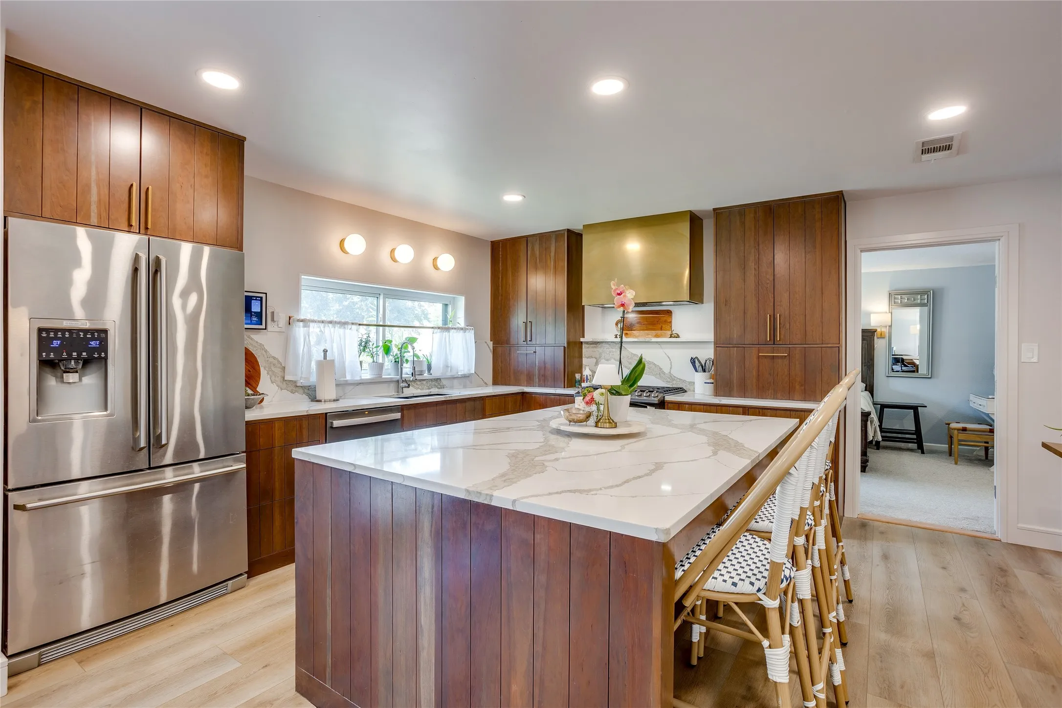 Single Family Residence For Sale in Tarrant County , 435 Pearl Street, Keller, Texas 76248, 3 Bedroom, 2 Bathroom, Garage spaces, 1,664 Sqft, built in 1979, mls#21338577, Real Estate Agent in Keller, Homes For Sale in Tarrant county, Homes For Sale in Keller, Realtor in Keller Texas, Real Estate Brokerage Independent Realty Texas, Luminita Cordes Realtor