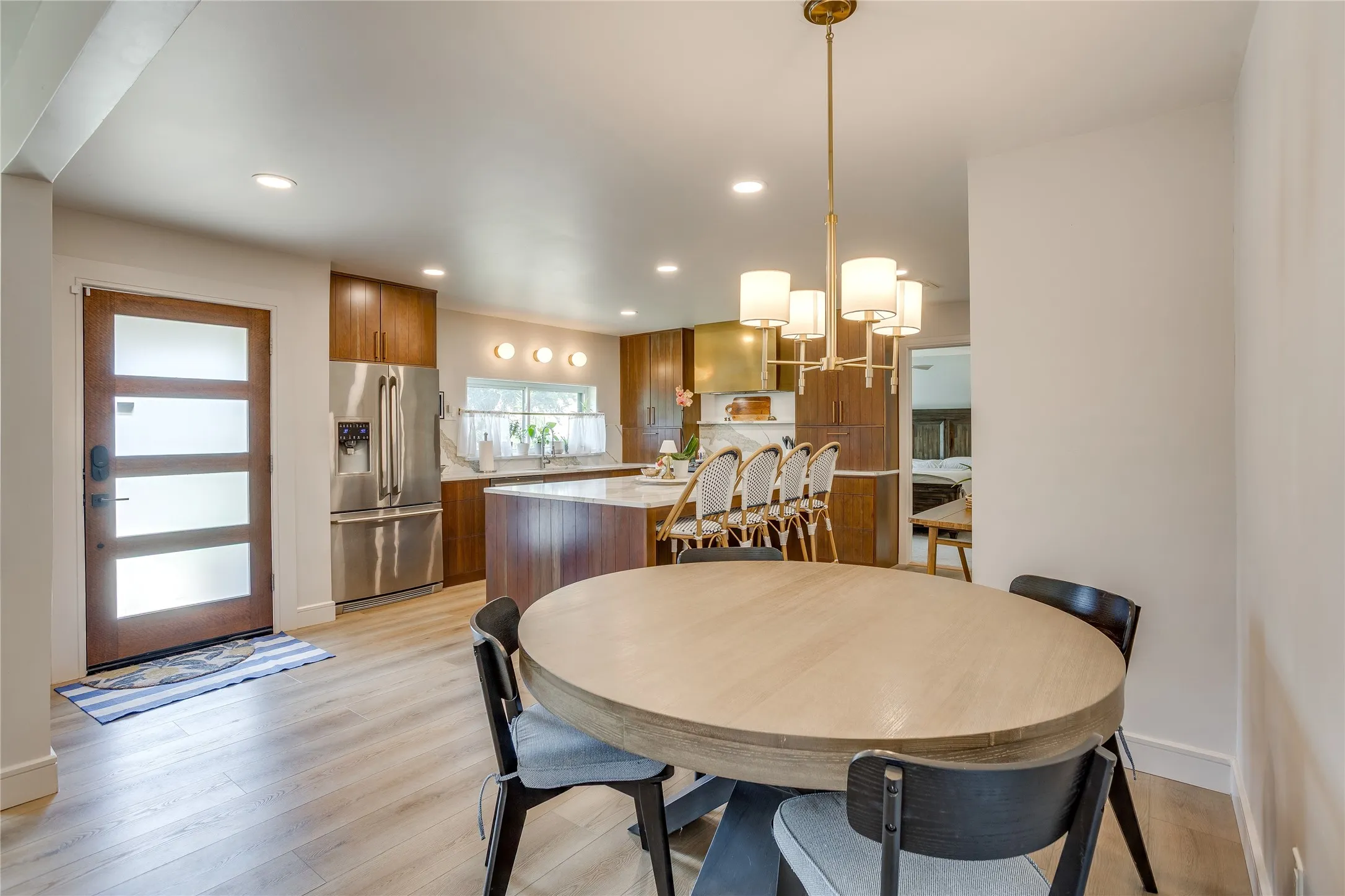 Single Family Residence For Sale in Tarrant County , 435 Pearl Street, Keller, Texas 76248, 3 Bedroom, 2 Bathroom, Garage spaces, 1,664 Sqft, built in 1979, mls#21338577, Real Estate Agent in Keller, Homes For Sale in Tarrant county, Homes For Sale in Keller, Realtor in Keller Texas, Real Estate Brokerage Independent Realty Texas, Luminita Cordes Realtor