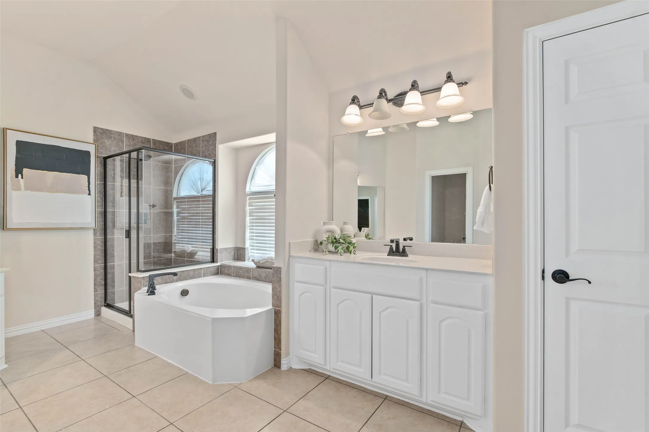 Single Family Residence For Sale in Denton County , 3072 Brianna Drive, Frisco, Texas 75033, 5 Bedroom, 4 Bathroom, 2 Garage spaces, 4,299 Sqft, built in 2015, mls#21372516, Real Estate Agent in Frisco, Homes For Sale in Denton county, Homes For Sale in Frisco, Realtor in Frisco Texas, Real Estate Brokerage Independent Realty Texas, Luminita Cordes Realtor