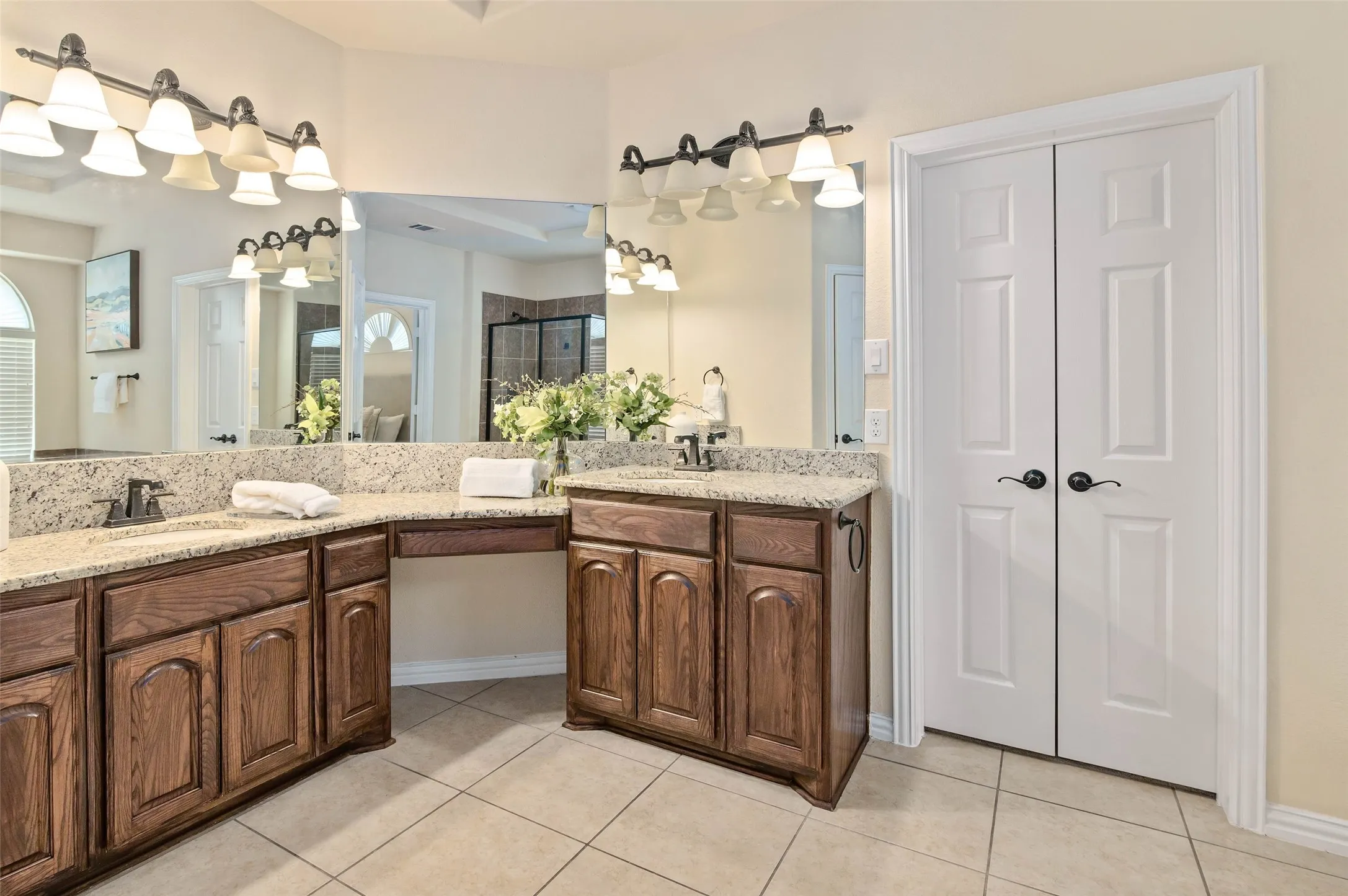 Single Family Residence For Sale in Denton County , 3072 Brianna Drive, Frisco, Texas 75033, 5 Bedroom, 4 Bathroom, 2 Garage spaces, 4,299 Sqft, built in 2015, mls#21372516, Real Estate Agent in Frisco, Homes For Sale in Denton county, Homes For Sale in Frisco, Realtor in Frisco Texas, Real Estate Brokerage Independent Realty Texas, Luminita Cordes Realtor