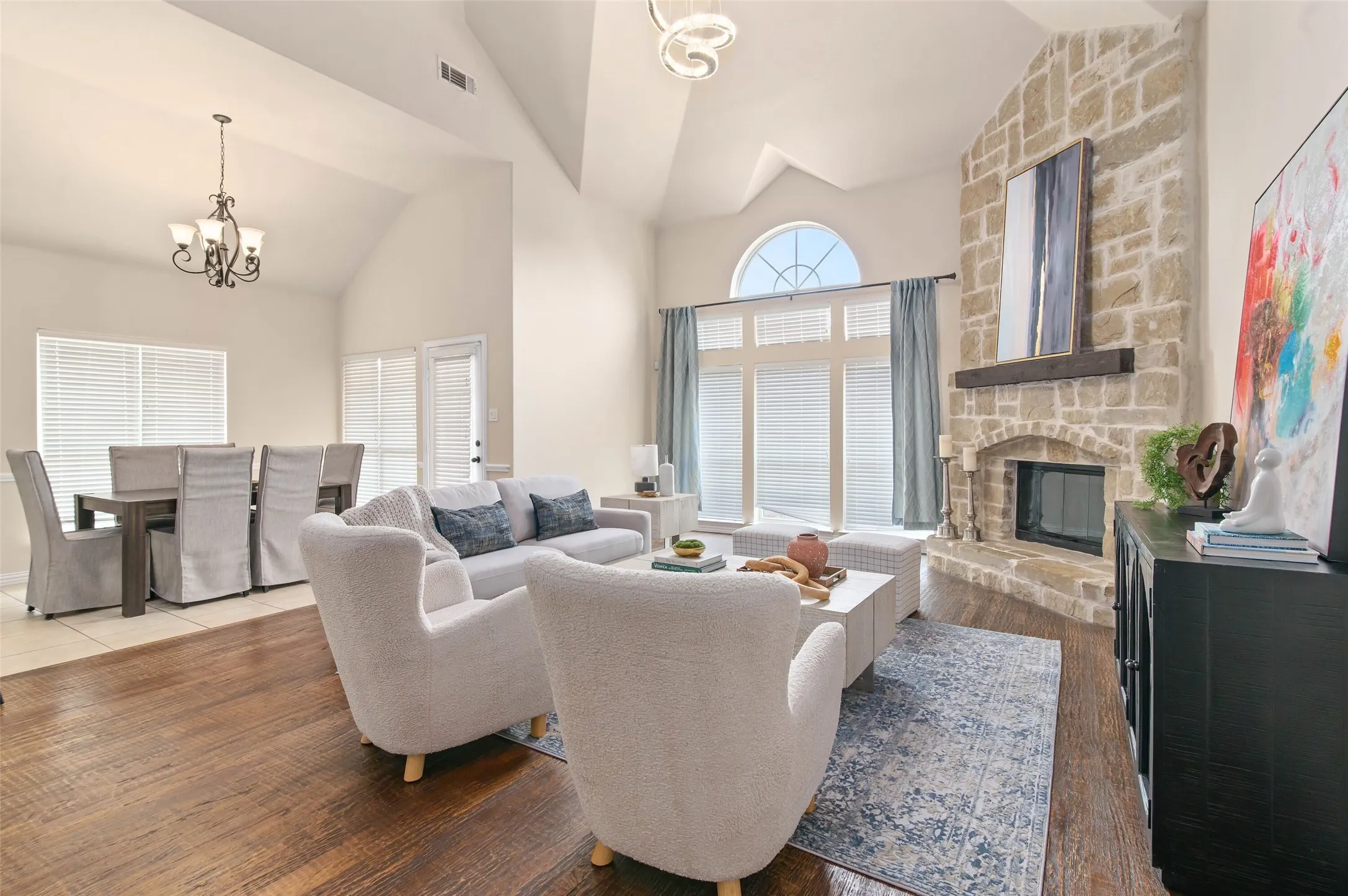 Single Family Residence For Sale in Denton County , 3072 Brianna Drive, Frisco, Texas 75033, 5 Bedroom, 4 Bathroom, 2 Garage spaces, 4,299 Sqft, built in 2015, mls#21372516, Real Estate Agent in Frisco, Homes For Sale in Denton county, Homes For Sale in Frisco, Realtor in Frisco Texas, Real Estate Brokerage Independent Realty Texas, Luminita Cordes Realtor