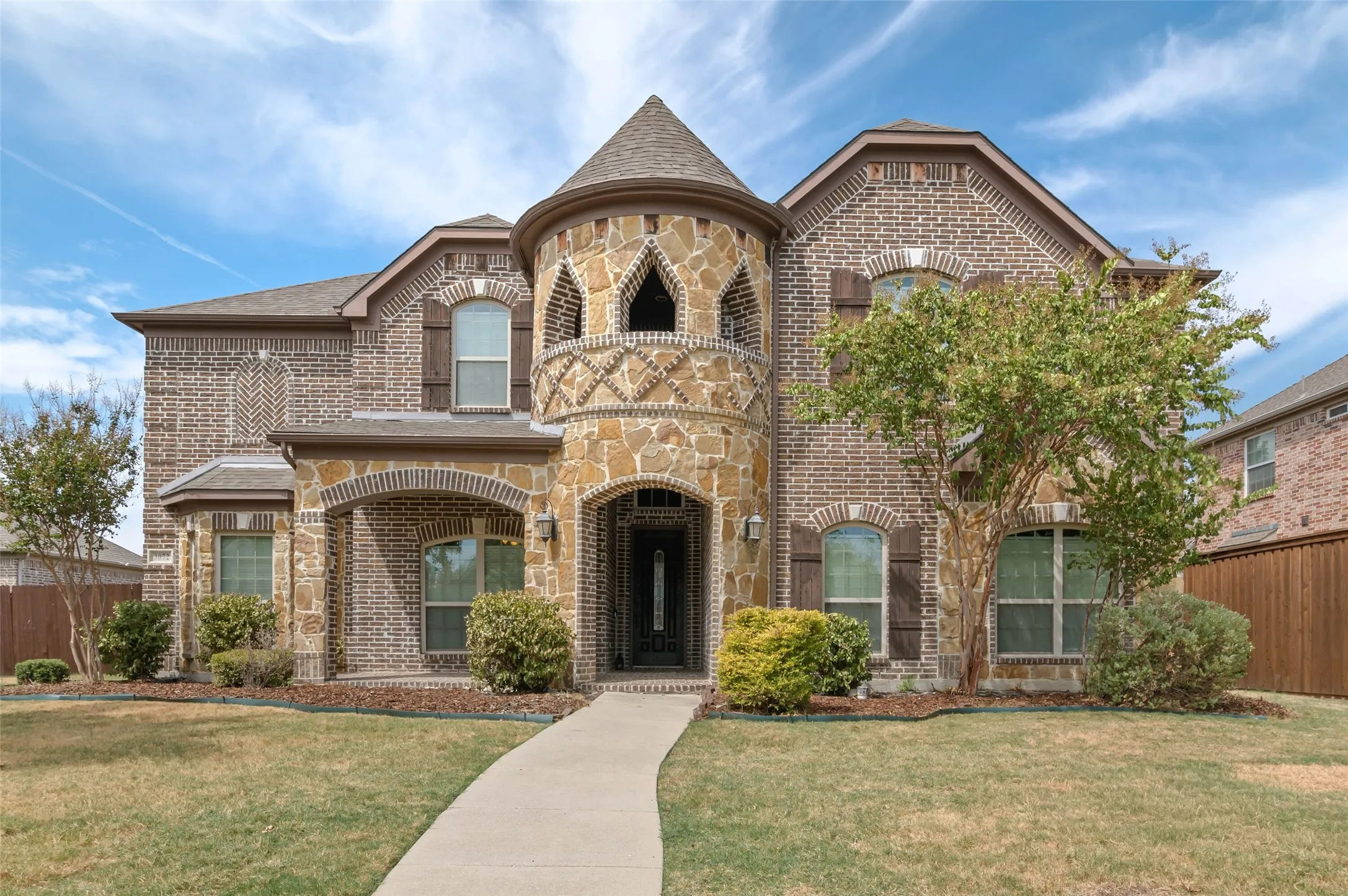 Single Family Residence For Sale in Denton County , 3072 Brianna Drive, Frisco, Texas 75033, 5 Bedroom, 4 Bathroom, 2 Garage spaces, 4,299 Sqft, built in 2015, mls#21372516, Real Estate Agent in Frisco, Homes For Sale in Denton county, Homes For Sale in Frisco, Realtor in Frisco Texas, Real Estate Brokerage Independent Realty Texas, Luminita Cordes Realtor
