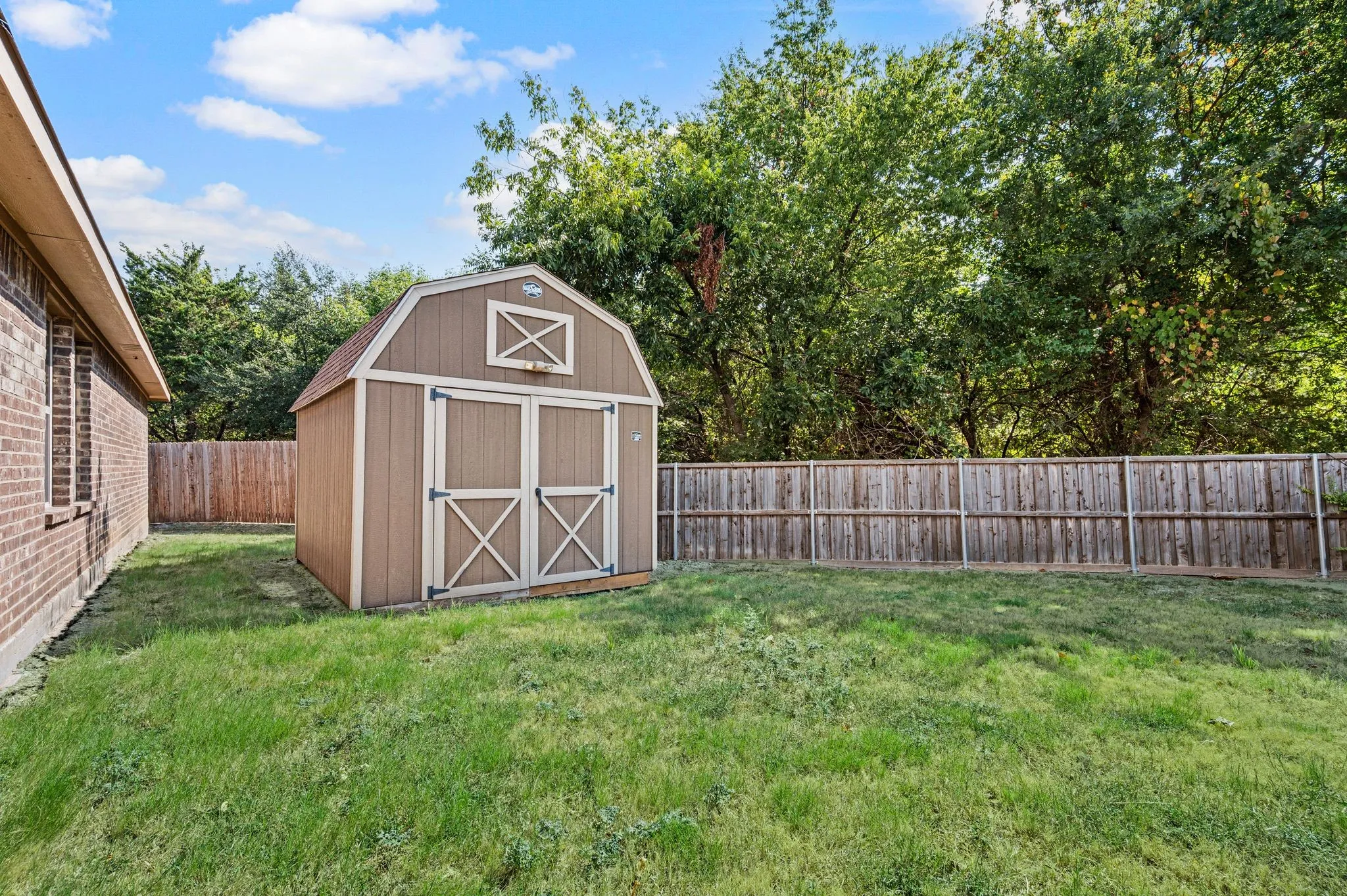 Some listing photos have been digitally enhanced or edited. Buyer to perform due diligence and independently verify all property features, conditions and information.