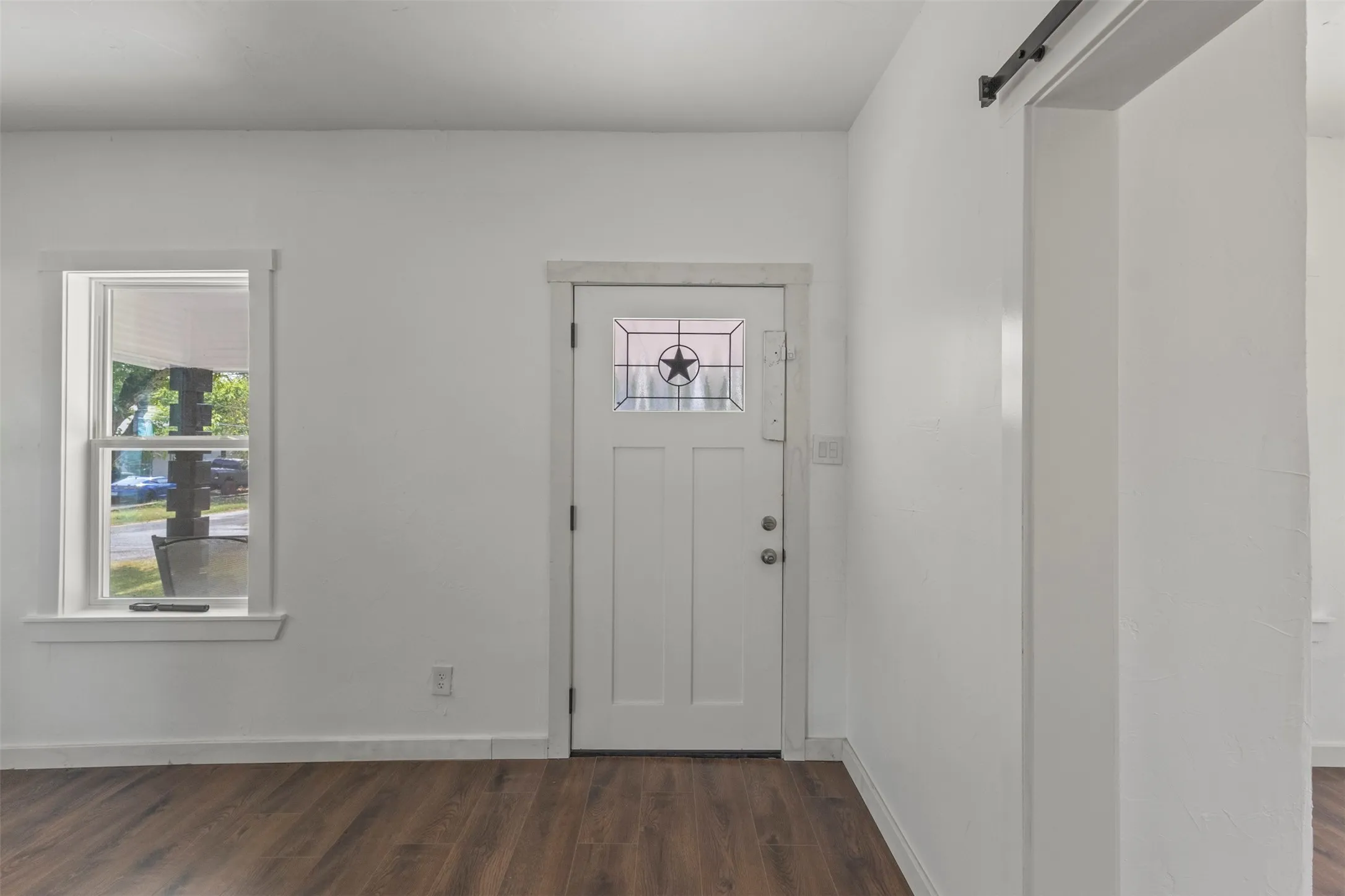 Single Family Residence For Sale in Hunt County , 1212 Earl Street, Commerce, Texas 75428, 3 Bedroom, 1 Bathroom, Garage spaces, 1,026 Sqft, built in 1934, mls#21372477, Real Estate Agent in Commerce, Homes For Sale in Hunt county, Homes For Sale in Commerce, Realtor in Commerce Texas, Real Estate Brokerage Independent Realty Texas, Luminita Cordes Realtor