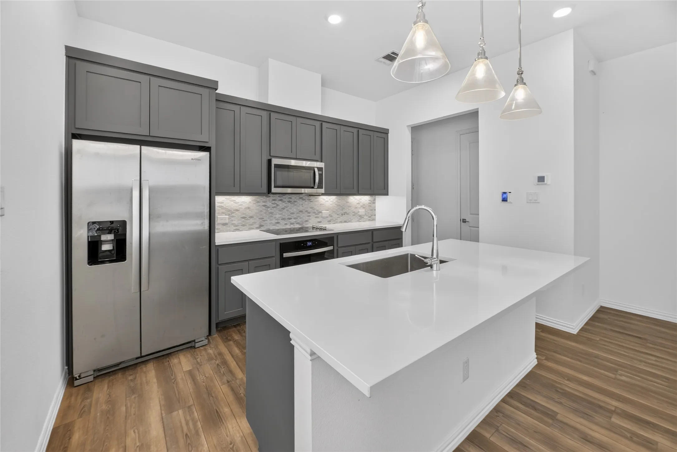 Single Family Residence For Sale in Dallas County , 4713 Craymore Road, Dallas, Texas 75228, 3 Bedroom, 3 Bathroom, 2 Garage spaces, 1,670 Sqft, built in 2024, mls#21372170, Real Estate Agent in Dallas, Homes For Sale in Dallas county, Homes For Sale in Dallas, Realtor in Dallas Texas, Real Estate Brokerage Independent Realty Texas, Luminita Cordes Realtor
