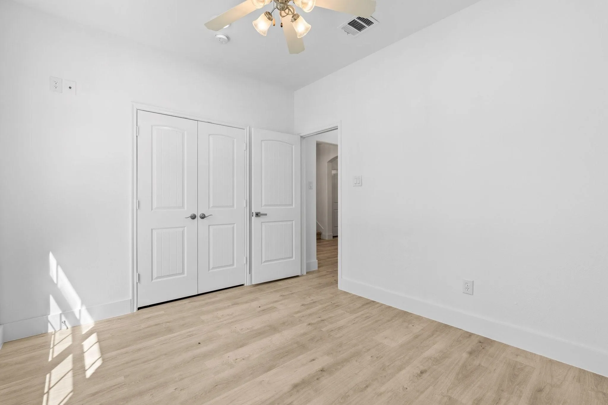 Single Family Residence For Rent in Denton County , 12625 Joplin Drive, Frisco, Texas 75036, 4 Bedroom, 3 Bathroom, 2 Garage spaces, 2,492 Sqft, built in 2010, mls#21363678, Real Estate Agent in Frisco, Homes For Rent in Denton county, Homes For Rent in Frisco, Realtor in Frisco Texas, Real Estate Brokerage Independent Realty Texas, Luminita Cordes Realtor