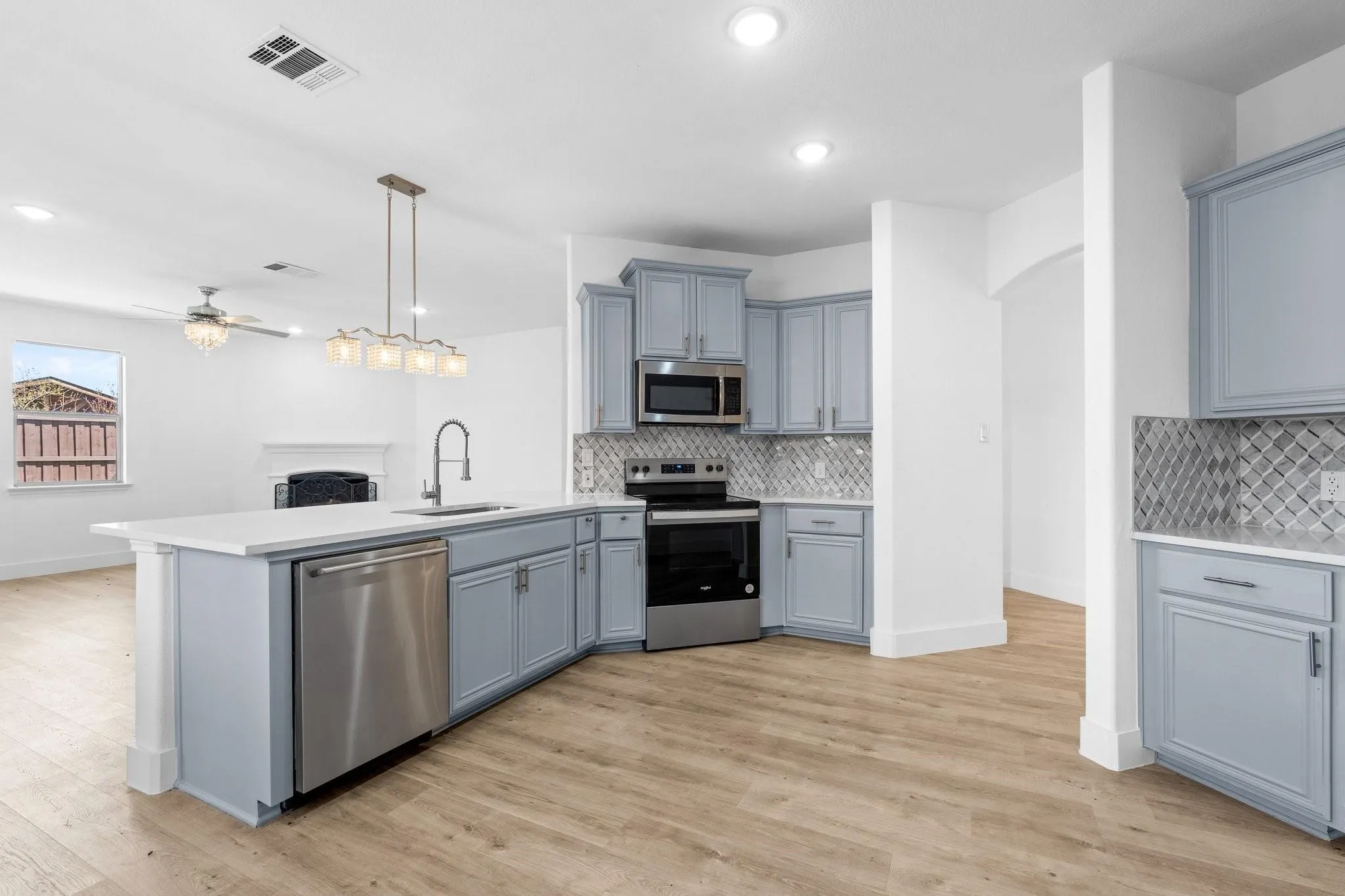 Single Family Residence For Rent in Denton County , 12625 Joplin Drive, Frisco, Texas 75036, 4 Bedroom, 3 Bathroom, 2 Garage spaces, 2,492 Sqft, built in 2010, mls#21363678, Real Estate Agent in Frisco, Homes For Rent in Denton county, Homes For Rent in Frisco, Realtor in Frisco Texas, Real Estate Brokerage Independent Realty Texas, Luminita Cordes Realtor