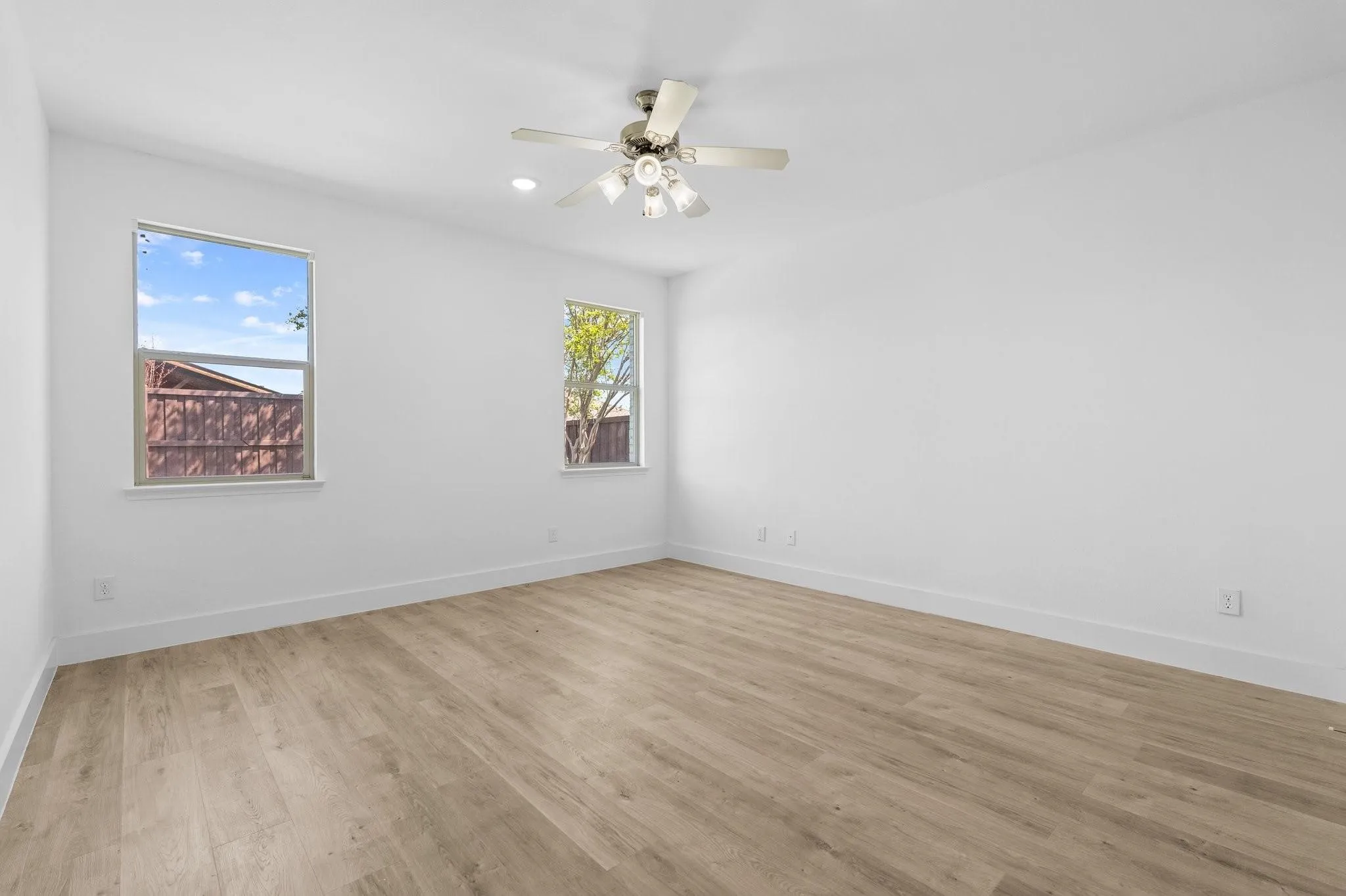 Single Family Residence For Rent in Denton County , 12625 Joplin Drive, Frisco, Texas 75036, 4 Bedroom, 3 Bathroom, 2 Garage spaces, 2,492 Sqft, built in 2010, mls#21363678, Real Estate Agent in Frisco, Homes For Rent in Denton county, Homes For Rent in Frisco, Realtor in Frisco Texas, Real Estate Brokerage Independent Realty Texas, Luminita Cordes Realtor