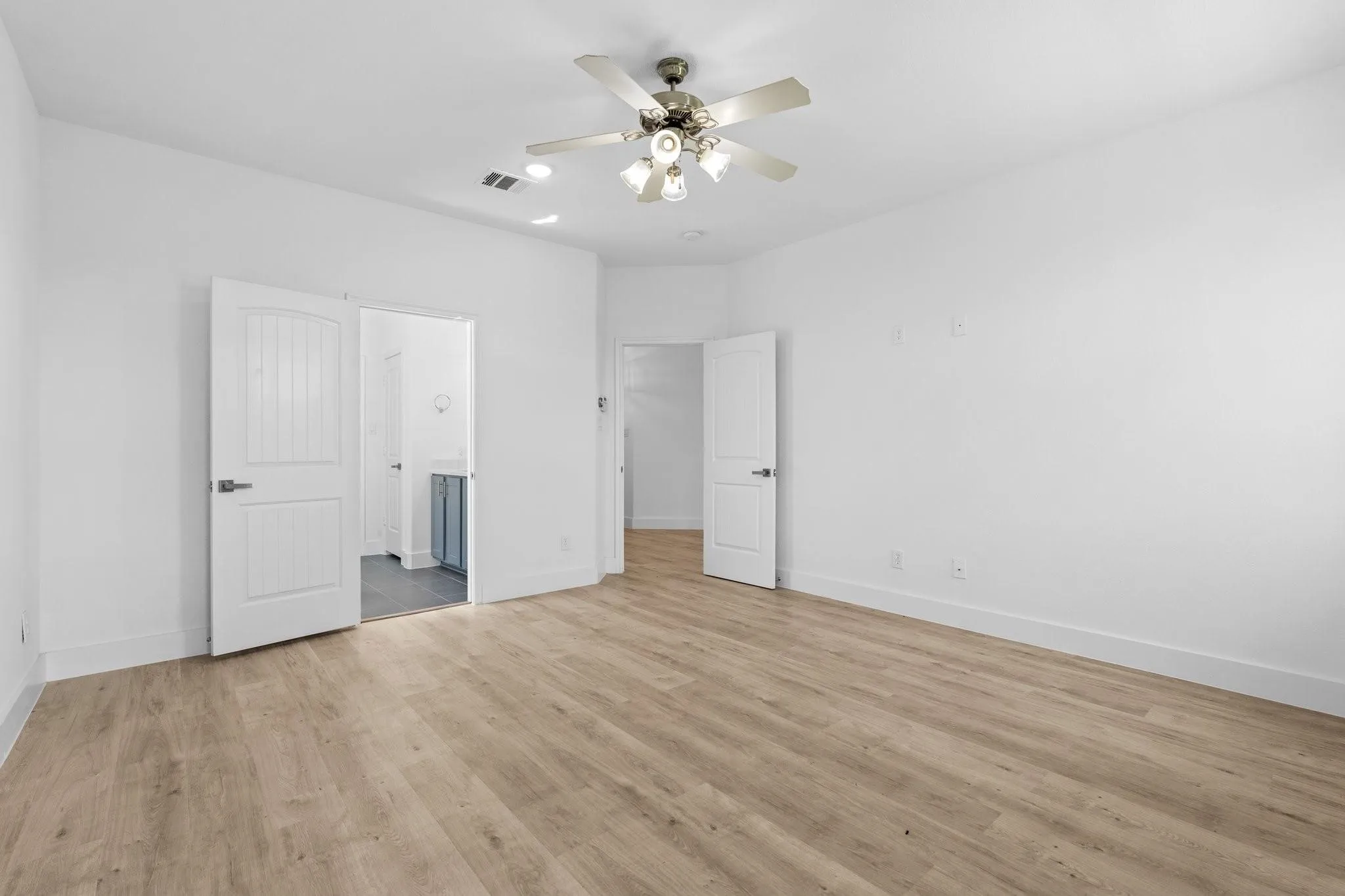 Single Family Residence For Rent in Denton County , 12625 Joplin Drive, Frisco, Texas 75036, 4 Bedroom, 3 Bathroom, 2 Garage spaces, 2,492 Sqft, built in 2010, mls#21363678, Real Estate Agent in Frisco, Homes For Rent in Denton county, Homes For Rent in Frisco, Realtor in Frisco Texas, Real Estate Brokerage Independent Realty Texas, Luminita Cordes Realtor