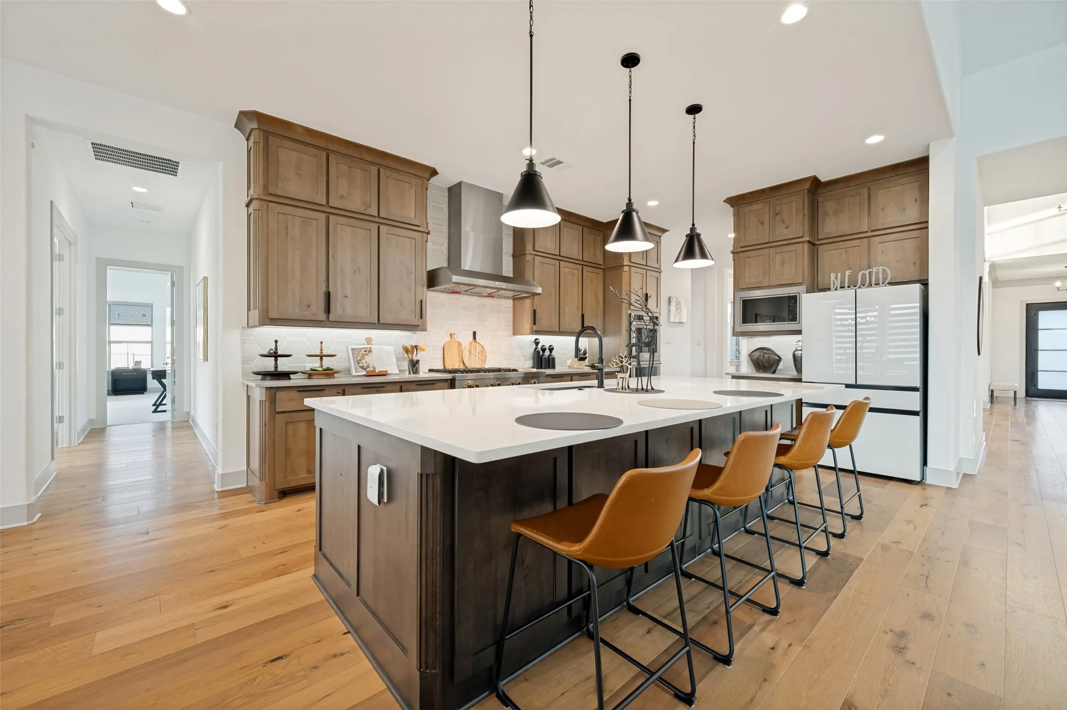 Single Family Residence For Sale in Denton County , 1402 Dogwood View, Oak Point, Texas 75068, 5 Bedroom, 7 Bathroom, 4 Garage spaces, 5,773 Sqft, built in 2024, mls#21372499, Real Estate Agent in Oak Point, Homes For Sale in Denton county, Homes For Sale in Oak Point, Realtor in Oak Point Texas, Real Estate Brokerage Independent Realty Texas, Luminita Cordes Realtor
