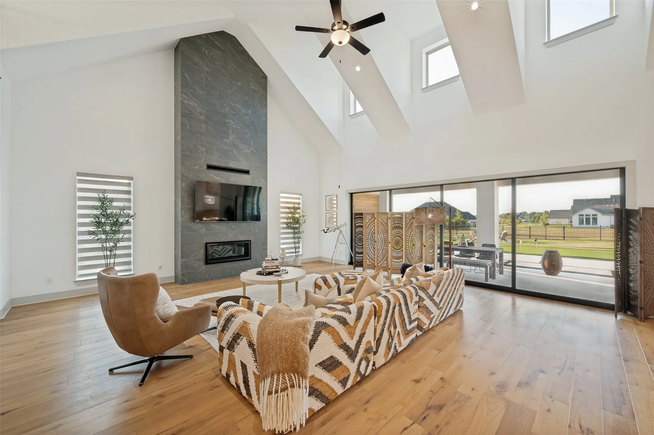 Single Family Residence For Sale in Denton County , 1402 Dogwood View, Oak Point, Texas 75068, 5 Bedroom, 7 Bathroom, 4 Garage spaces, 5,773 Sqft, built in 2024, mls#21372499, Real Estate Agent in Oak Point, Homes For Sale in Denton county, Homes For Sale in Oak Point, Realtor in Oak Point Texas, Real Estate Brokerage Independent Realty Texas, Luminita Cordes Realtor