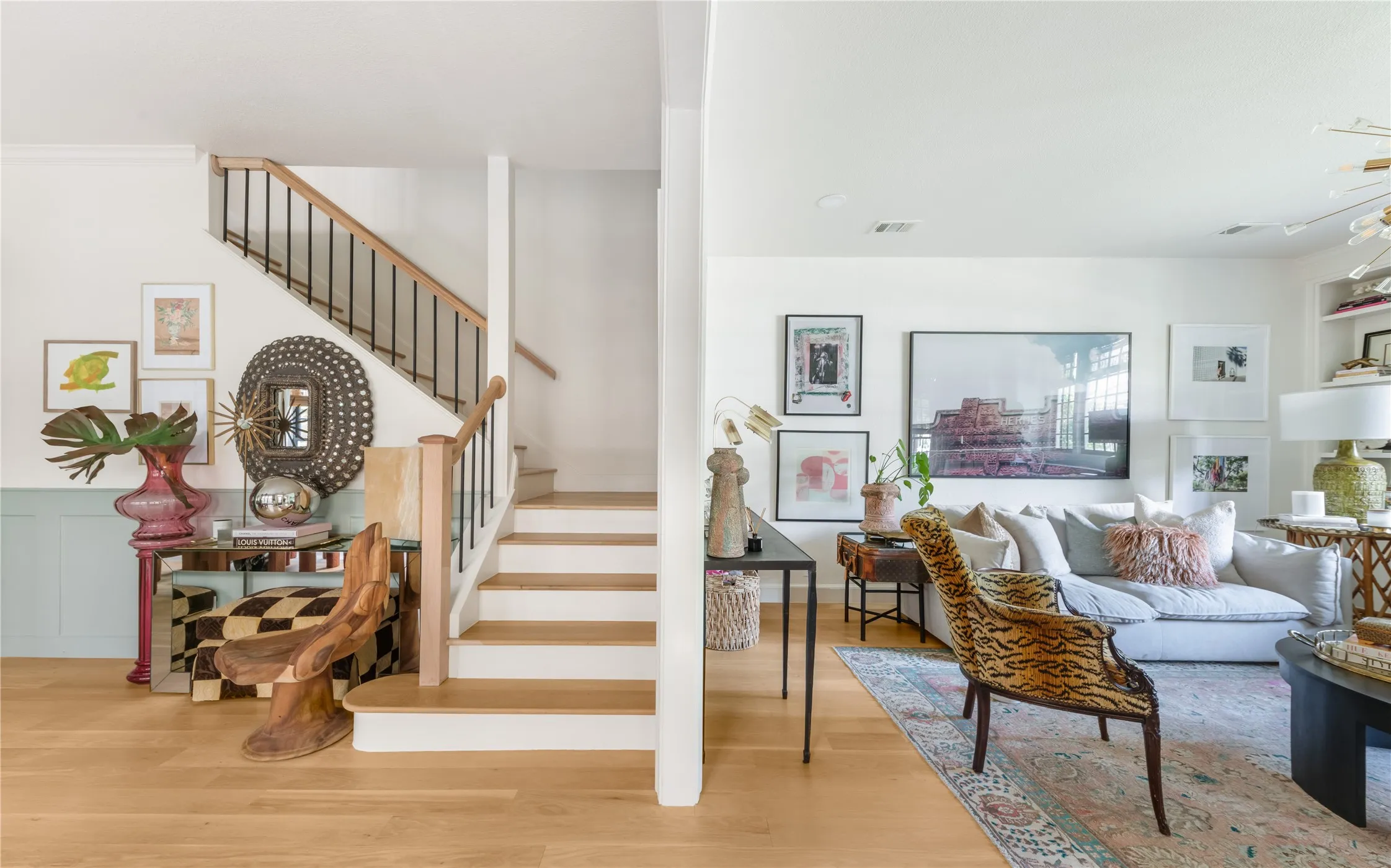 Single Family Residence For Rent in Dallas County , 3705 Binkley Avenue, University Park, Texas 75205, 3 Bedroom, 3 Bathroom, 2 Garage spaces, 3,176 Sqft, built in 1985, mls#21372524, Real Estate Agent in University Park, Homes For Rent in Dallas county, Homes For Rent in University Park, Realtor in University Park Texas, Real Estate Brokerage Independent Realty Texas, Luminita Cordes Realtor