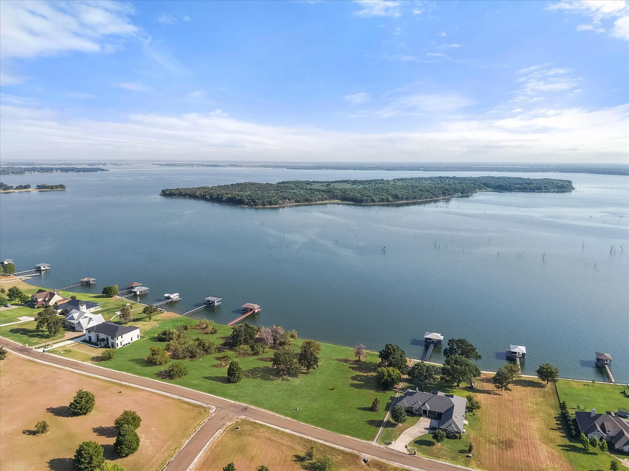 Unimproved Land For Sale in Navarro County , Lot 37 El Barco, Corsicana, Texas 75109, 0, 0, Garage spaces, 0 Sqft, built in 0, mls#21370983, Real Estate Agent in Corsicana, Homes For Sale in Navarro county, Homes For Sale in Corsicana, Realtor in Corsicana Texas, Real Estate Brokerage Independent Realty Texas, Luminita Cordes Realtor