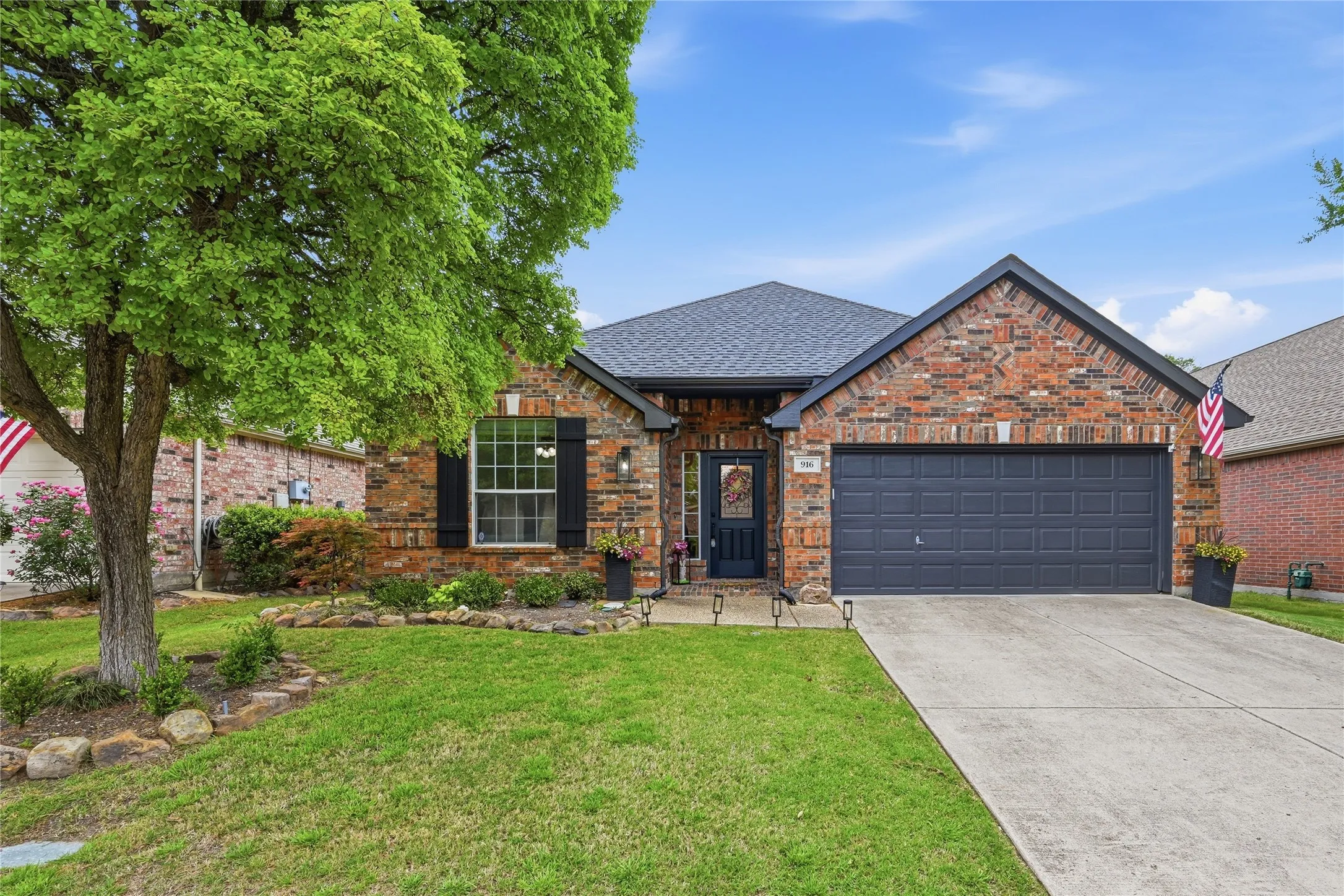 Single Family Residence For Sale in Collin County , 916 Medinah Drive, Fairview, Texas 75069, 2 Bedroom, 2 Bathroom, 2 Garage spaces, 2,076 Sqft, built in 2005, mls#21369937, Real Estate Agent in Fairview, Homes For Sale in Collin county, Homes For Sale in Fairview, Realtor in Fairview Texas, Real Estate Brokerage Independent Realty Texas, Luminita Cordes Realtor