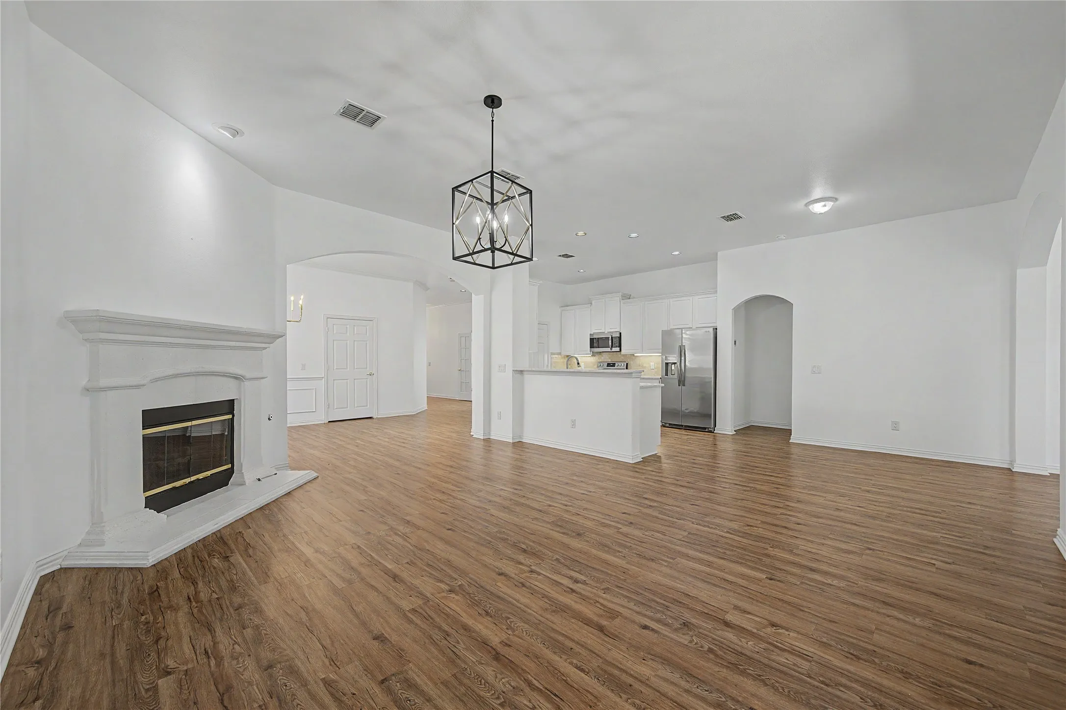 Single Family Residence For Sale in Collin County , 916 Medinah Drive, Fairview, Texas 75069, 2 Bedroom, 2 Bathroom, 2 Garage spaces, 2,076 Sqft, built in 2005, mls#21369937, Real Estate Agent in Fairview, Homes For Sale in Collin county, Homes For Sale in Fairview, Realtor in Fairview Texas, Real Estate Brokerage Independent Realty Texas, Luminita Cordes Realtor
