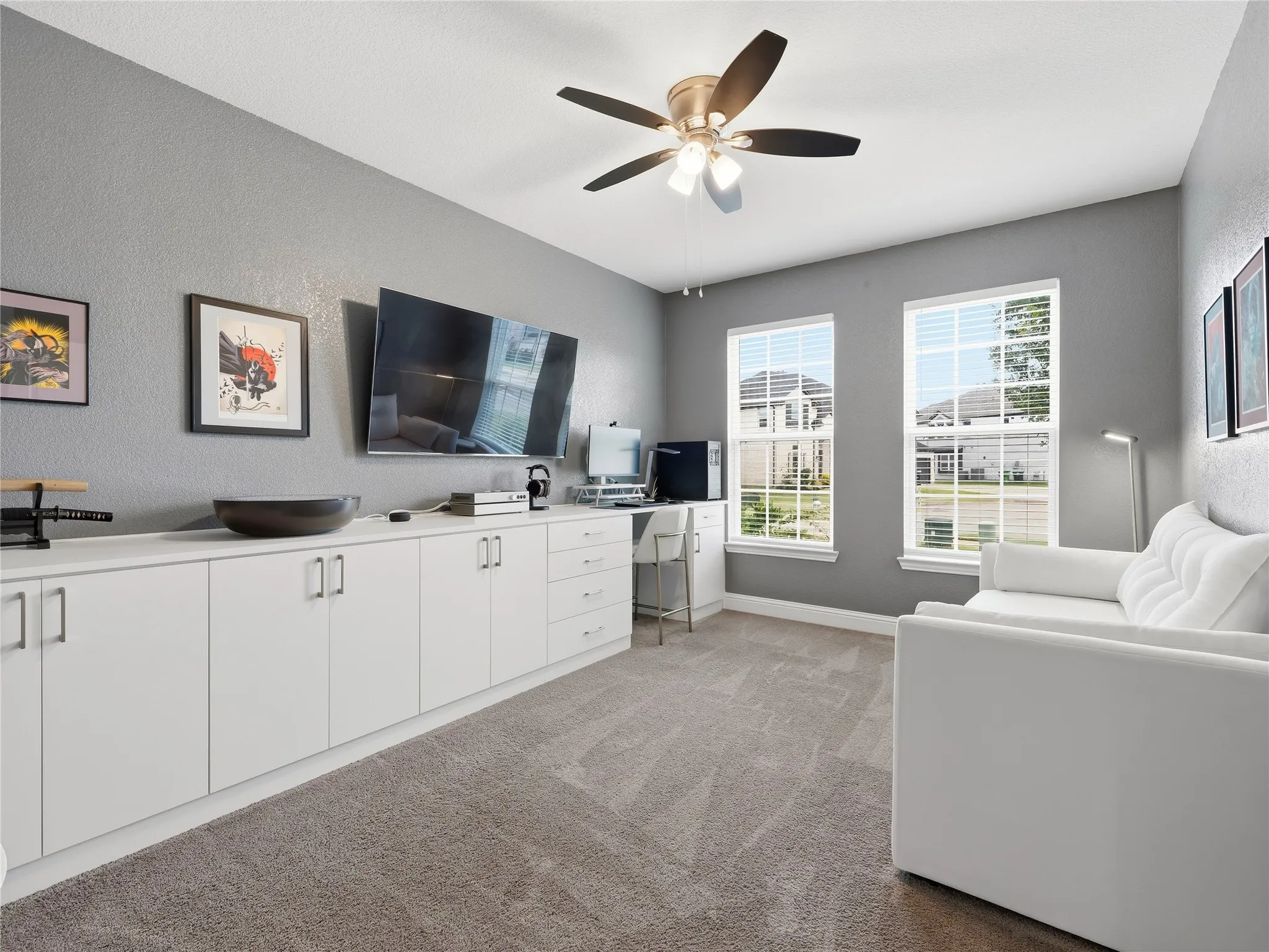 Single Family Residence For Sale in Denton County , 1921 Ordonez Drive, Little Elm, Texas 75068, 3 Bedroom, 4 Bathroom, 3 Garage spaces, 3,509 Sqft, built in 2022, mls#21370656, Real Estate Agent in Little Elm, Homes For Sale in Denton county, Homes For Sale in Little Elm, Realtor in Little Elm Texas, Real Estate Brokerage Independent Realty Texas, Luminita Cordes Realtor