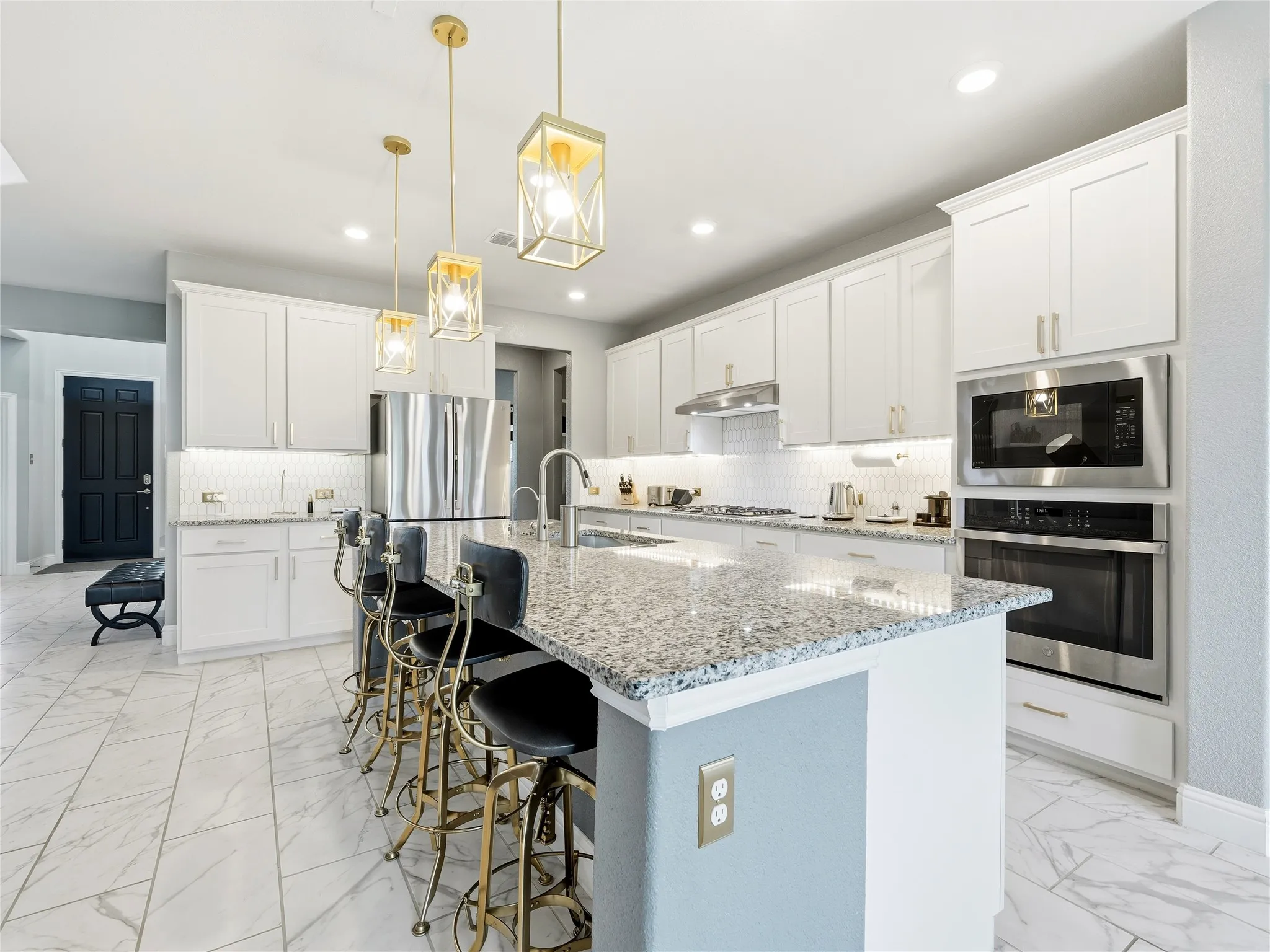 Single Family Residence For Sale in Denton County , 1921 Ordonez Drive, Little Elm, Texas 75068, 3 Bedroom, 4 Bathroom, 3 Garage spaces, 3,509 Sqft, built in 2022, mls#21370656, Real Estate Agent in Little Elm, Homes For Sale in Denton county, Homes For Sale in Little Elm, Realtor in Little Elm Texas, Real Estate Brokerage Independent Realty Texas, Luminita Cordes Realtor