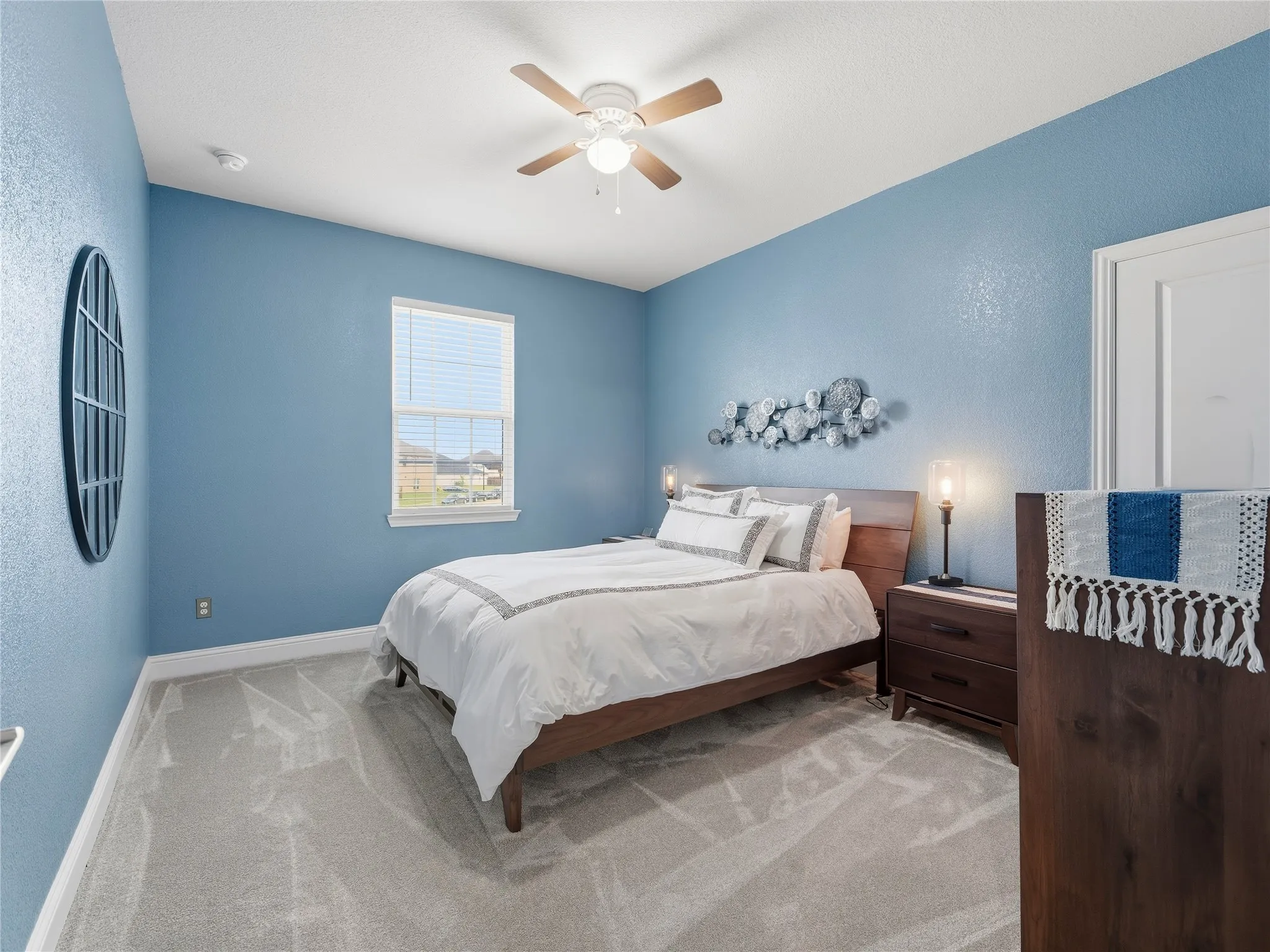 Single Family Residence For Sale in Denton County , 1921 Ordonez Drive, Little Elm, Texas 75068, 3 Bedroom, 4 Bathroom, 3 Garage spaces, 3,509 Sqft, built in 2022, mls#21370656, Real Estate Agent in Little Elm, Homes For Sale in Denton county, Homes For Sale in Little Elm, Realtor in Little Elm Texas, Real Estate Brokerage Independent Realty Texas, Luminita Cordes Realtor