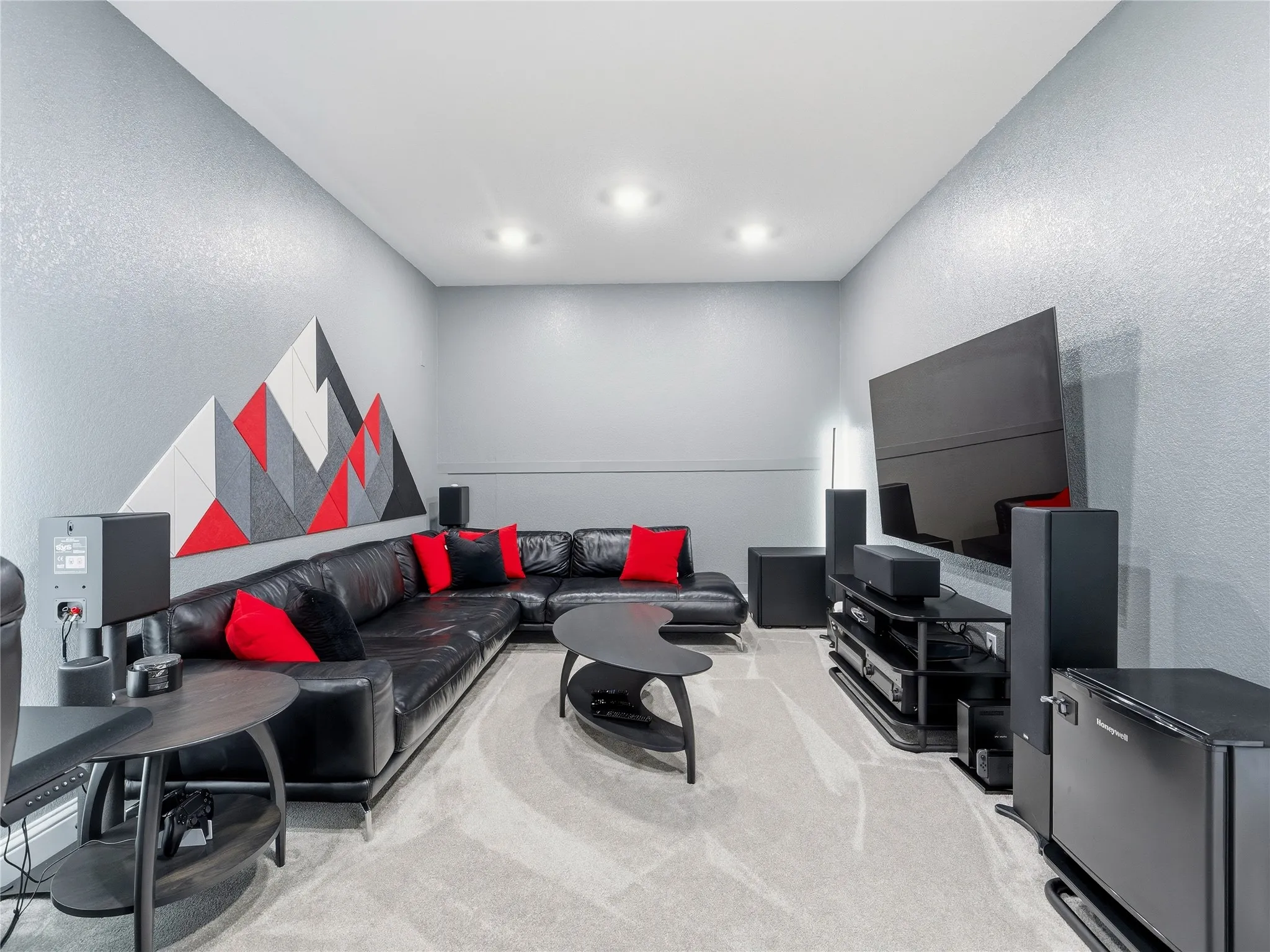 Single Family Residence For Sale in Denton County , 1921 Ordonez Drive, Little Elm, Texas 75068, 3 Bedroom, 4 Bathroom, 3 Garage spaces, 3,509 Sqft, built in 2022, mls#21370656, Real Estate Agent in Little Elm, Homes For Sale in Denton county, Homes For Sale in Little Elm, Realtor in Little Elm Texas, Real Estate Brokerage Independent Realty Texas, Luminita Cordes Realtor