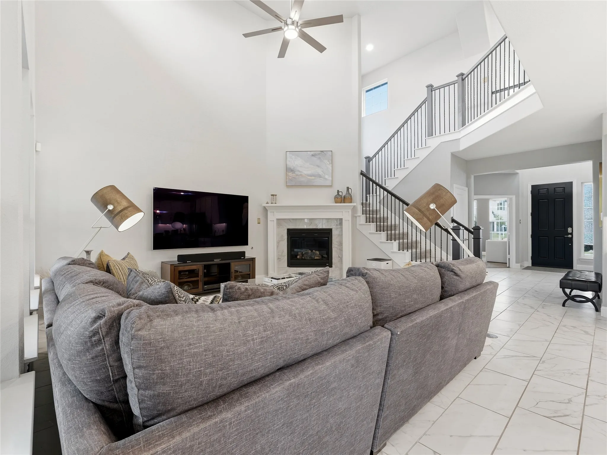 Single Family Residence For Sale in Denton County , 1921 Ordonez Drive, Little Elm, Texas 75068, 3 Bedroom, 4 Bathroom, 3 Garage spaces, 3,509 Sqft, built in 2022, mls#21370656, Real Estate Agent in Little Elm, Homes For Sale in Denton county, Homes For Sale in Little Elm, Realtor in Little Elm Texas, Real Estate Brokerage Independent Realty Texas, Luminita Cordes Realtor
