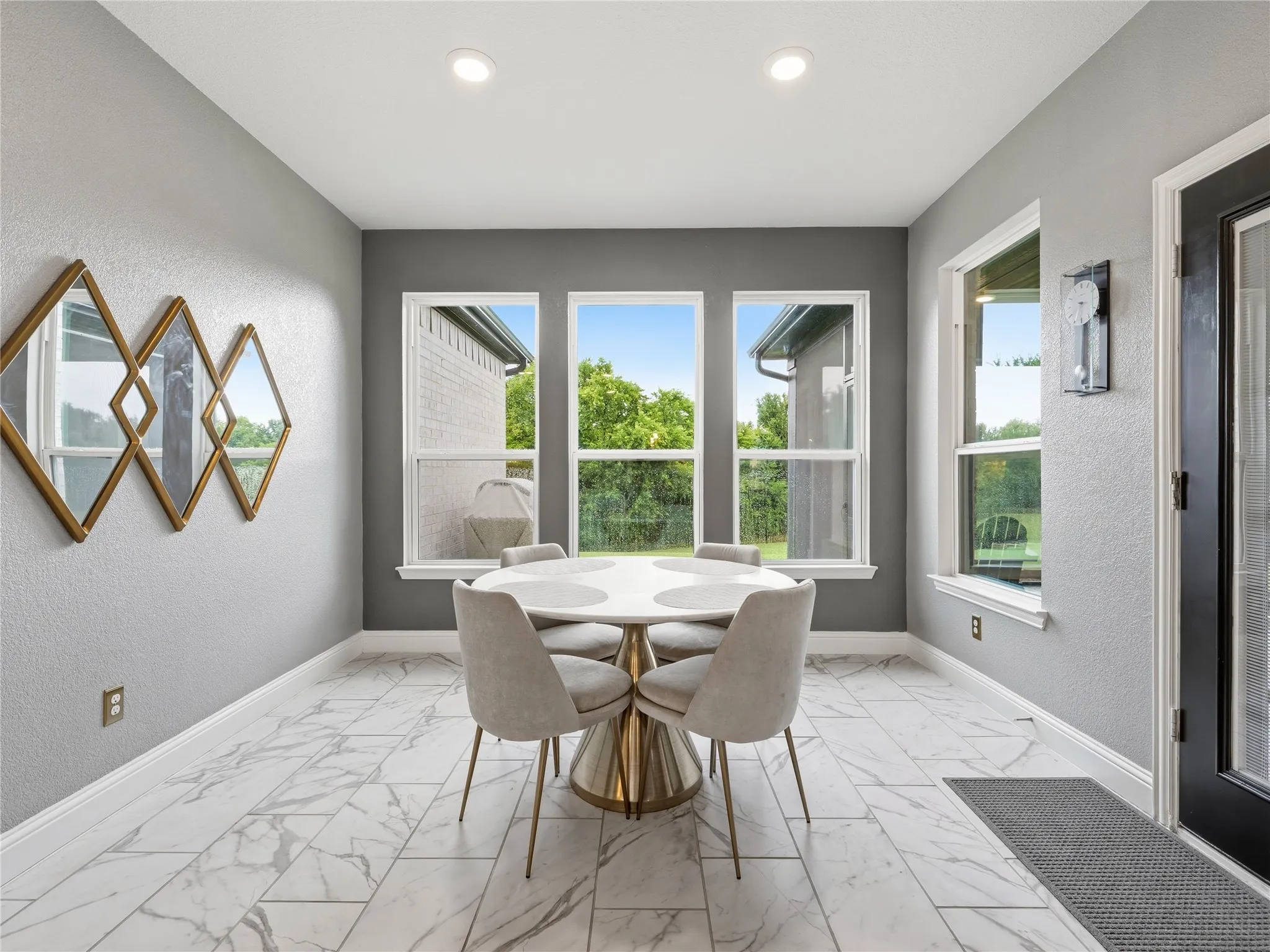 Single Family Residence For Sale in Denton County , 1921 Ordonez Drive, Little Elm, Texas 75068, 3 Bedroom, 4 Bathroom, 3 Garage spaces, 3,509 Sqft, built in 2022, mls#21370656, Real Estate Agent in Little Elm, Homes For Sale in Denton county, Homes For Sale in Little Elm, Realtor in Little Elm Texas, Real Estate Brokerage Independent Realty Texas, Luminita Cordes Realtor