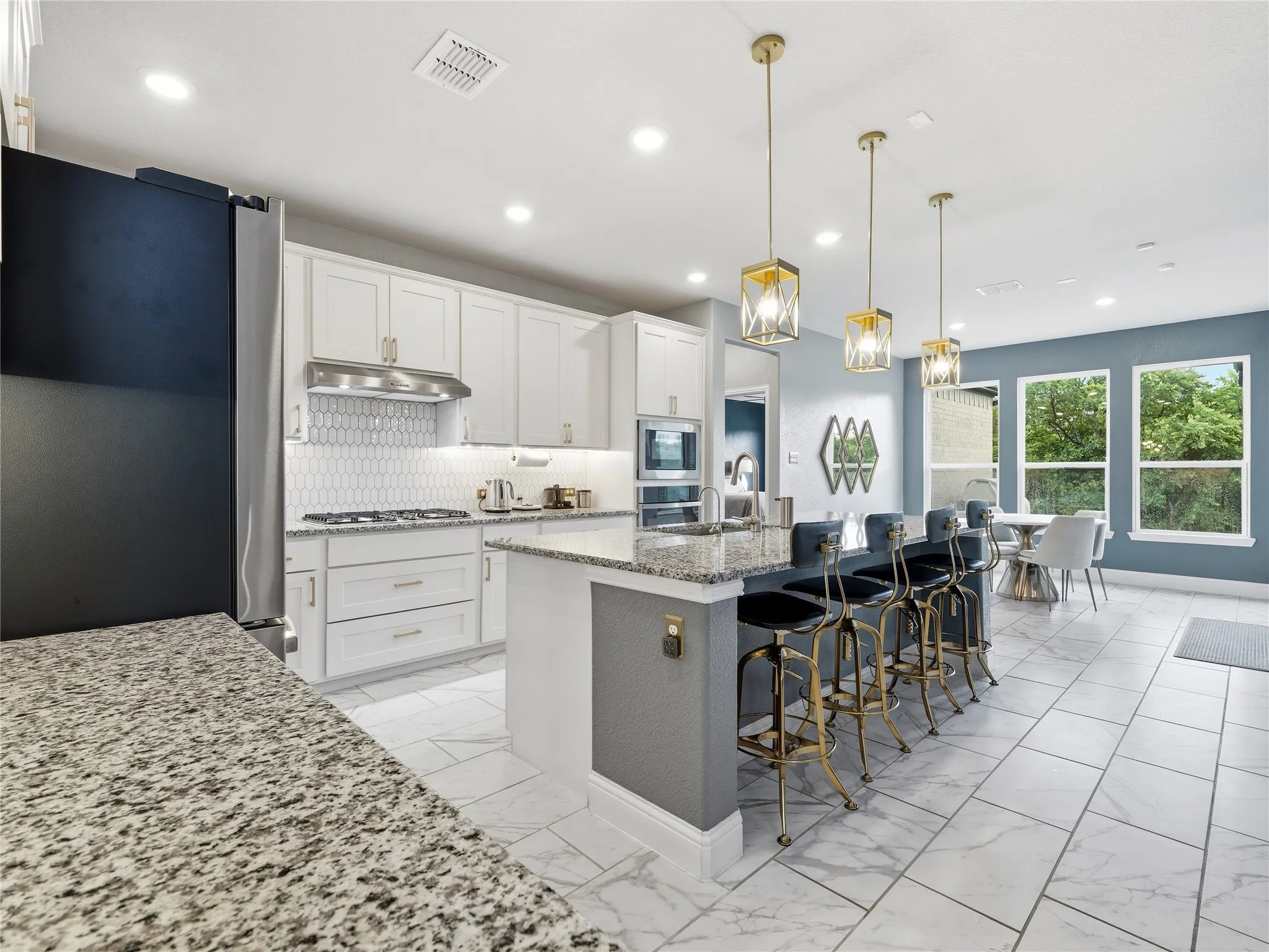 Single Family Residence For Sale in Denton County , 1921 Ordonez Drive, Little Elm, Texas 75068, 3 Bedroom, 4 Bathroom, 3 Garage spaces, 3,509 Sqft, built in 2022, mls#21370656, Real Estate Agent in Little Elm, Homes For Sale in Denton county, Homes For Sale in Little Elm, Realtor in Little Elm Texas, Real Estate Brokerage Independent Realty Texas, Luminita Cordes Realtor