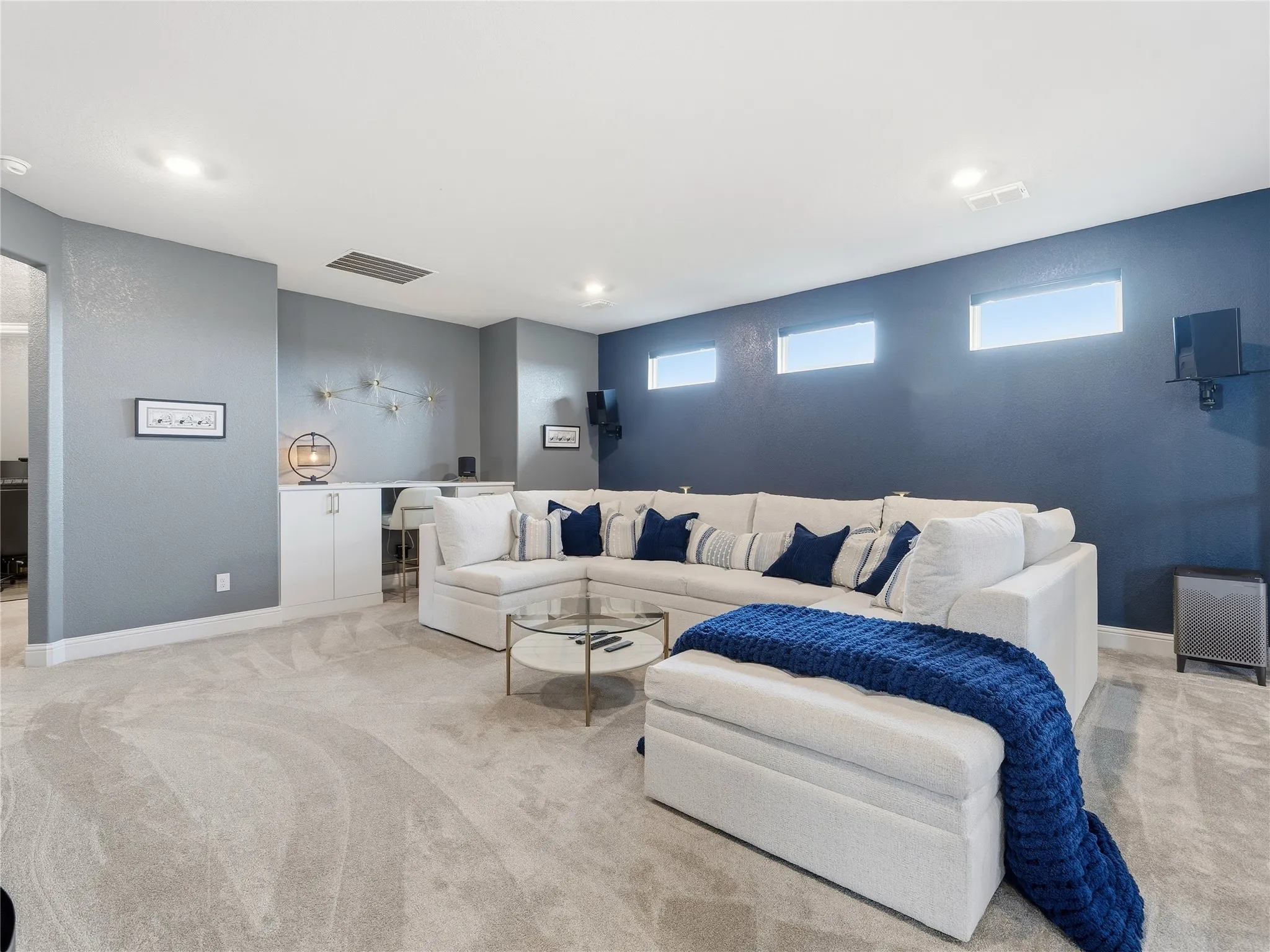 Single Family Residence For Sale in Denton County , 1921 Ordonez Drive, Little Elm, Texas 75068, 3 Bedroom, 4 Bathroom, 3 Garage spaces, 3,509 Sqft, built in 2022, mls#21370656, Real Estate Agent in Little Elm, Homes For Sale in Denton county, Homes For Sale in Little Elm, Realtor in Little Elm Texas, Real Estate Brokerage Independent Realty Texas, Luminita Cordes Realtor
