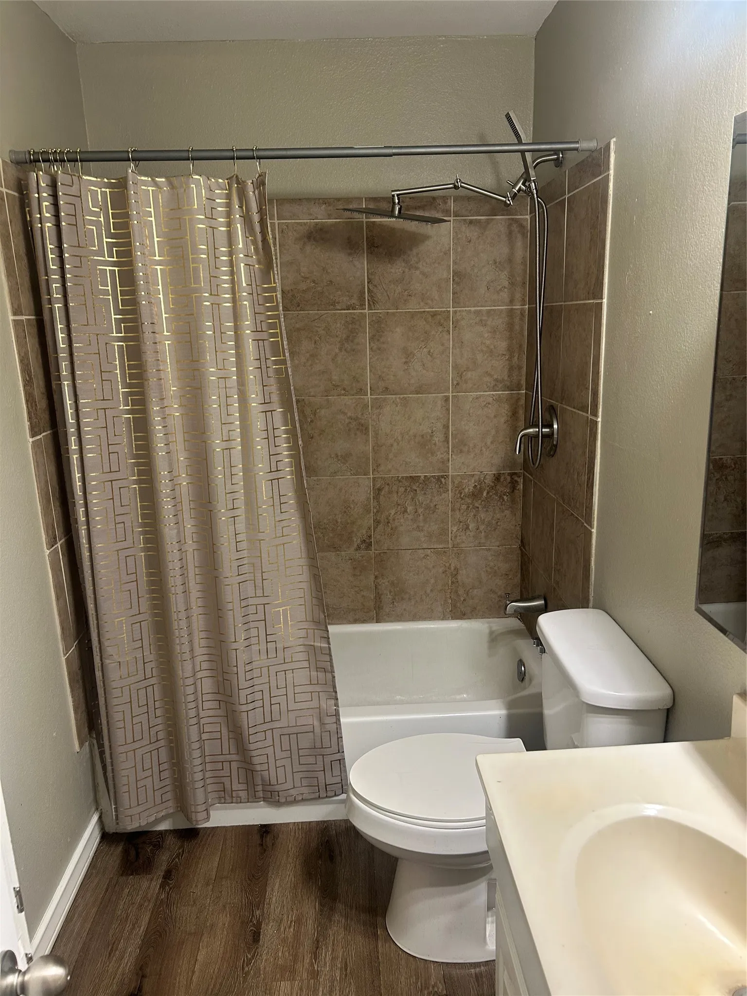 Single Family Residence For Rent in Grayson County , 1615 N Highland Avenue, Sherman, Texas 75092, 2 Bedroom, 1 Bathroom, 1 Garage spaces, 834 Sqft, built in 1952, mls#21372530, Real Estate Agent in Sherman, Homes For Rent in Grayson county, Homes For Rent in Sherman, Realtor in Sherman Texas, Real Estate Brokerage Independent Realty Texas, Luminita Cordes Realtor