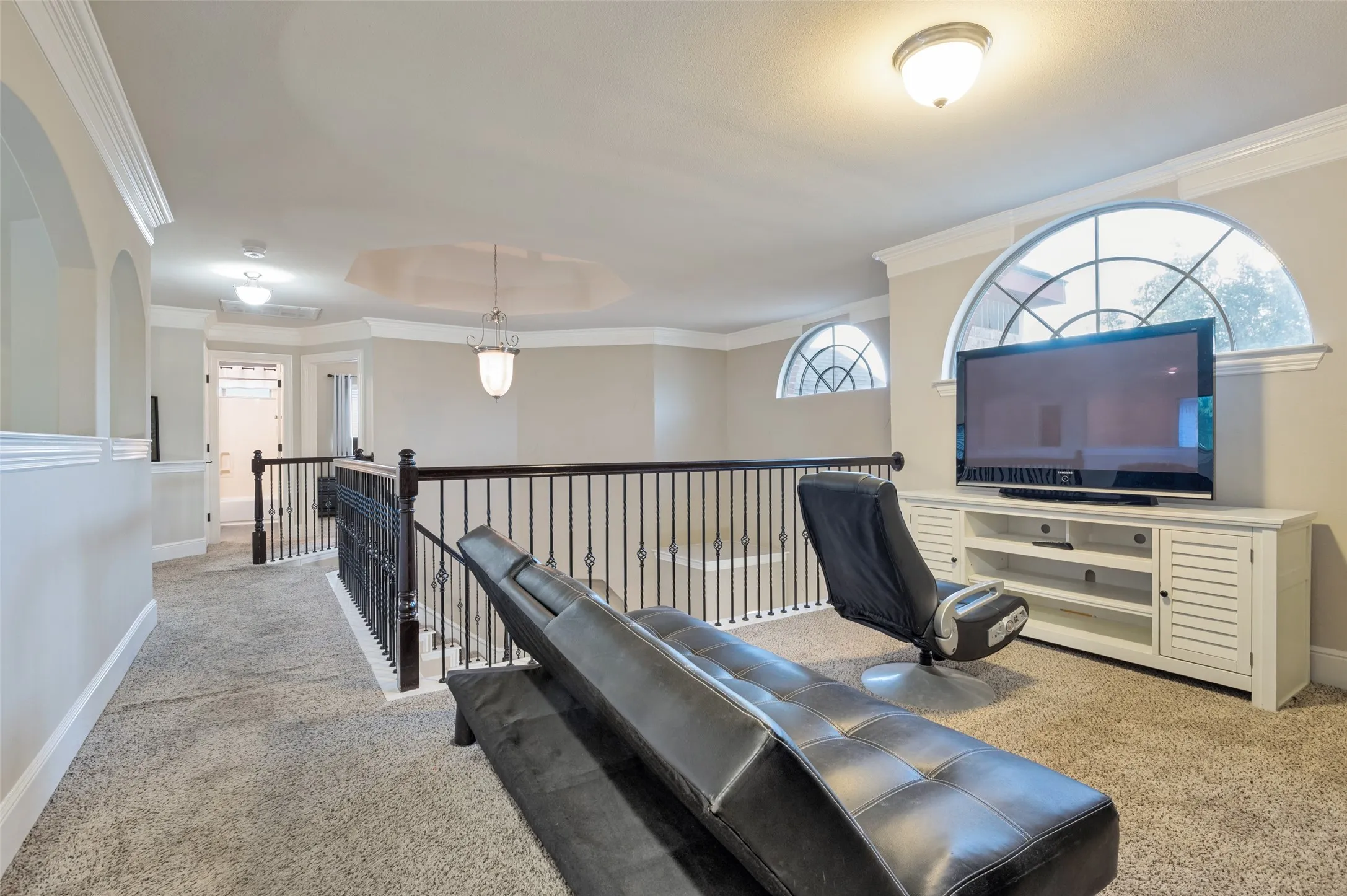Single Family Residence For Sale in Dallas County , 1633 Turtle Point Drive, De Soto, Texas 75115, 4 Bedroom, 4 Bathroom, 2 Garage spaces, 3,743 Sqft, built in 2006, mls#21368911, Real Estate Agent in De Soto, Homes For Sale in Dallas county, Homes For Sale in De Soto, Realtor in De Soto Texas, Real Estate Brokerage Independent Realty Texas, Luminita Cordes Realtor