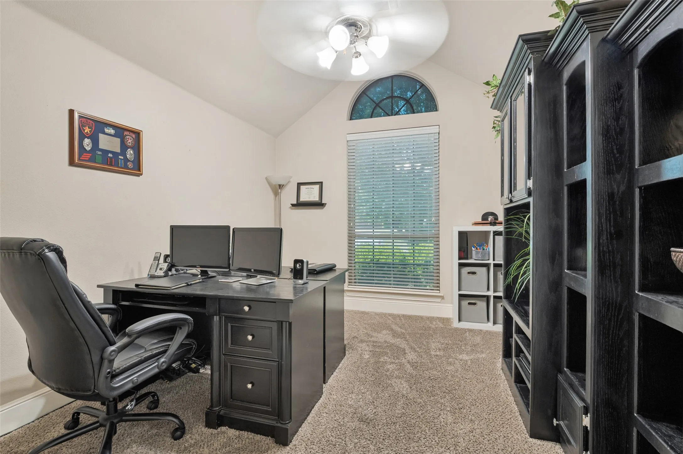 Single Family Residence For Sale in Dallas County , 1633 Turtle Point Drive, De Soto, Texas 75115, 4 Bedroom, 4 Bathroom, 2 Garage spaces, 3,743 Sqft, built in 2006, mls#21368911, Real Estate Agent in De Soto, Homes For Sale in Dallas county, Homes For Sale in De Soto, Realtor in De Soto Texas, Real Estate Brokerage Independent Realty Texas, Luminita Cordes Realtor