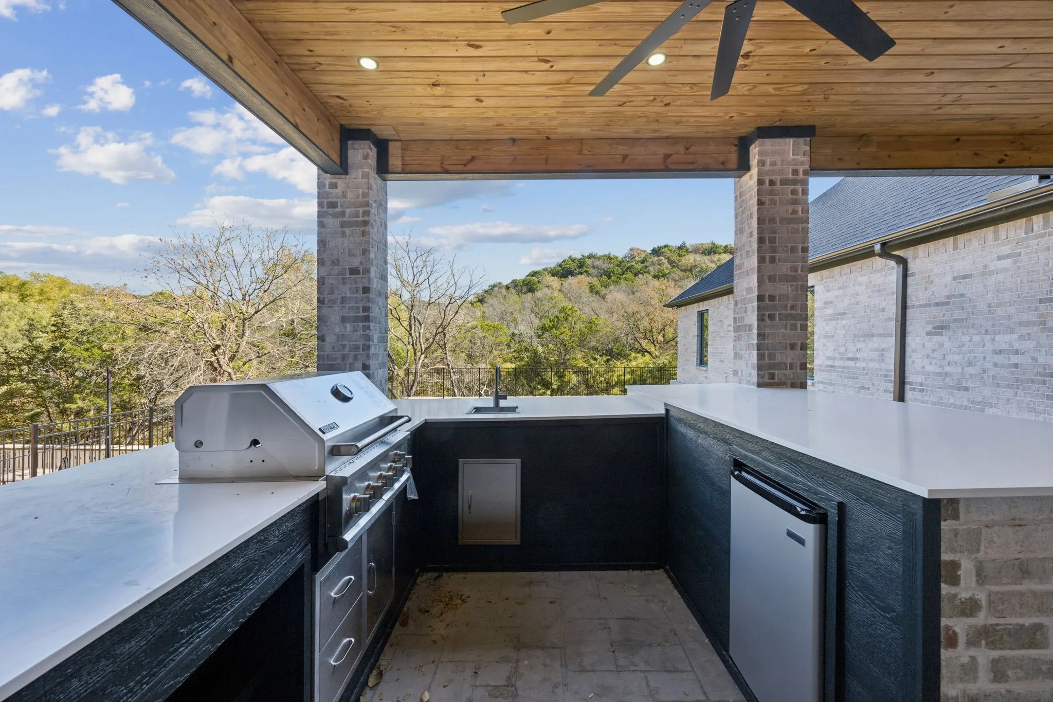 Single Family Residence For Rent in Dallas County , 2415 Valley View Drive, Cedar Hill, Texas 75104, 5 Bedroom, 5 Bathroom, 3 Garage spaces, 4,180 Sqft, built in 2025, mls#21371858, Real Estate Agent in Cedar Hill, Homes For Rent in Dallas county, Homes For Rent in Cedar Hill, Realtor in Cedar Hill Texas, Real Estate Brokerage Independent Realty Texas, Luminita Cordes Realtor