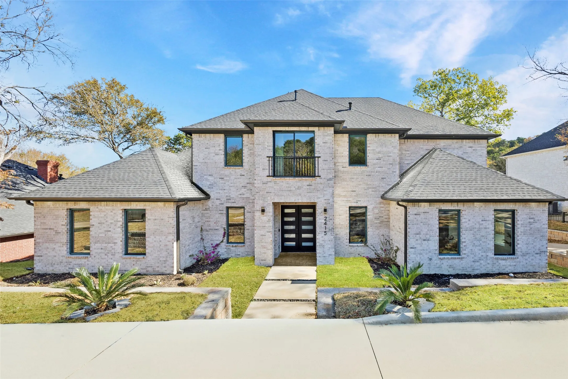 Single Family Residence For Rent in Dallas County , 2415 Valley View Drive, Cedar Hill, Texas 75104, 5 Bedroom, 5 Bathroom, 3 Garage spaces, 4,180 Sqft, built in 2025, mls#21371858, Real Estate Agent in Cedar Hill, Homes For Rent in Dallas county, Homes For Rent in Cedar Hill, Realtor in Cedar Hill Texas, Real Estate Brokerage Independent Realty Texas, Luminita Cordes Realtor