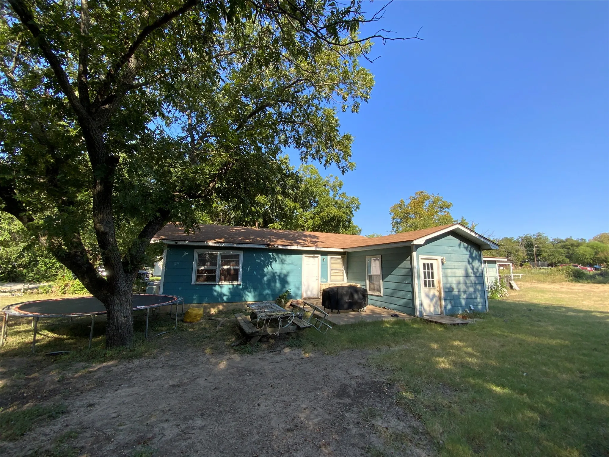 Single Family Residence For Sale in Comanche County , 110 N Ervin Street, Comanche, Texas 76442, 4 Bedroom, 2 Bathroom, Garage spaces, 2,100 Sqft, built in 1970, mls#21372469, Real Estate Agent in Comanche, Homes For Sale in Comanche county, Homes For Sale in Comanche, Realtor in Comanche Texas, Real Estate Brokerage Independent Realty Texas, Luminita Cordes Realtor