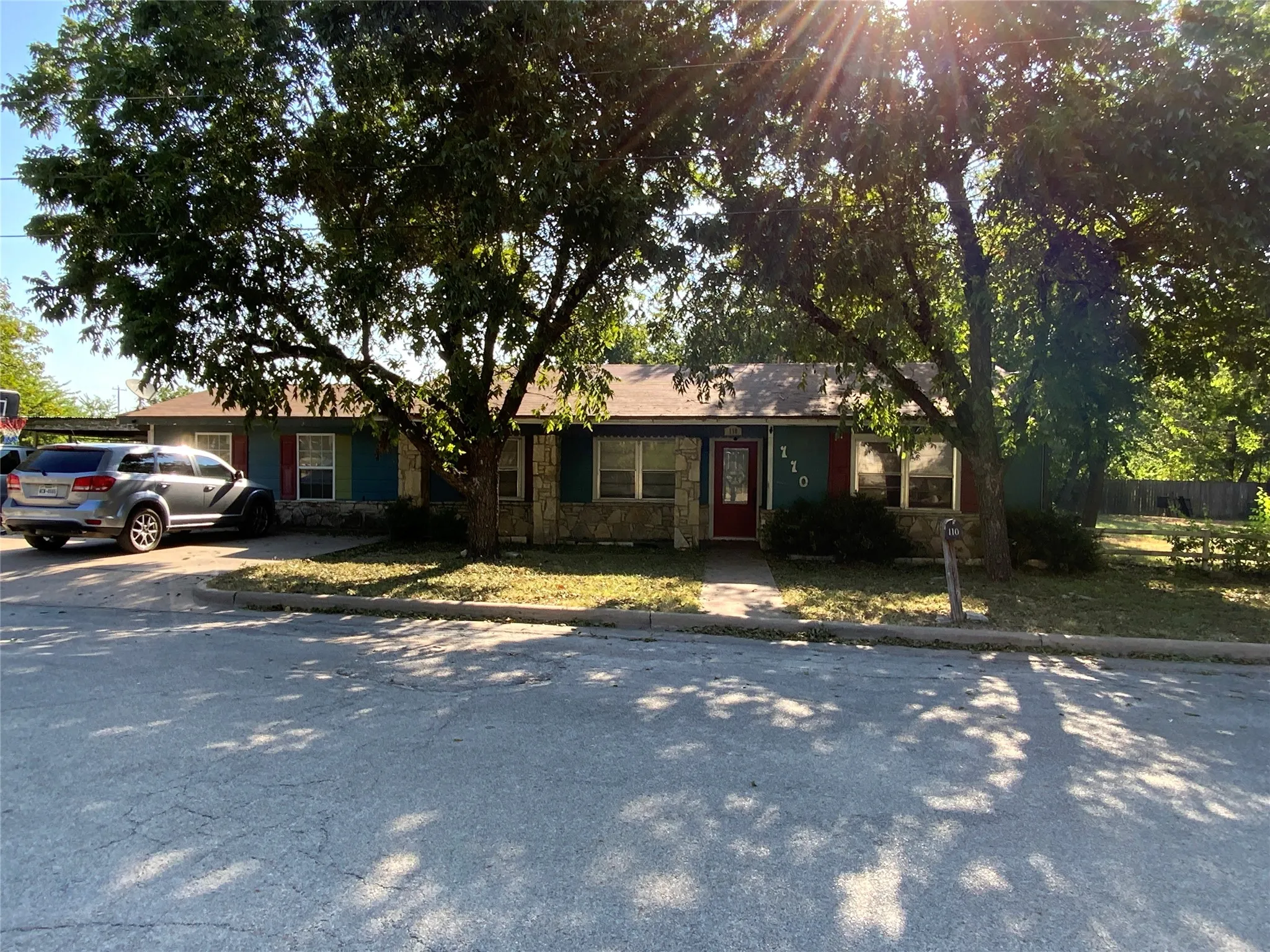 Single Family Residence For Sale in Comanche County , 110 N Ervin Street, Comanche, Texas 76442, 4 Bedroom, 2 Bathroom, Garage spaces, 2,100 Sqft, built in 1970, mls#21372469, Real Estate Agent in Comanche, Homes For Sale in Comanche county, Homes For Sale in Comanche, Realtor in Comanche Texas, Real Estate Brokerage Independent Realty Texas, Luminita Cordes Realtor