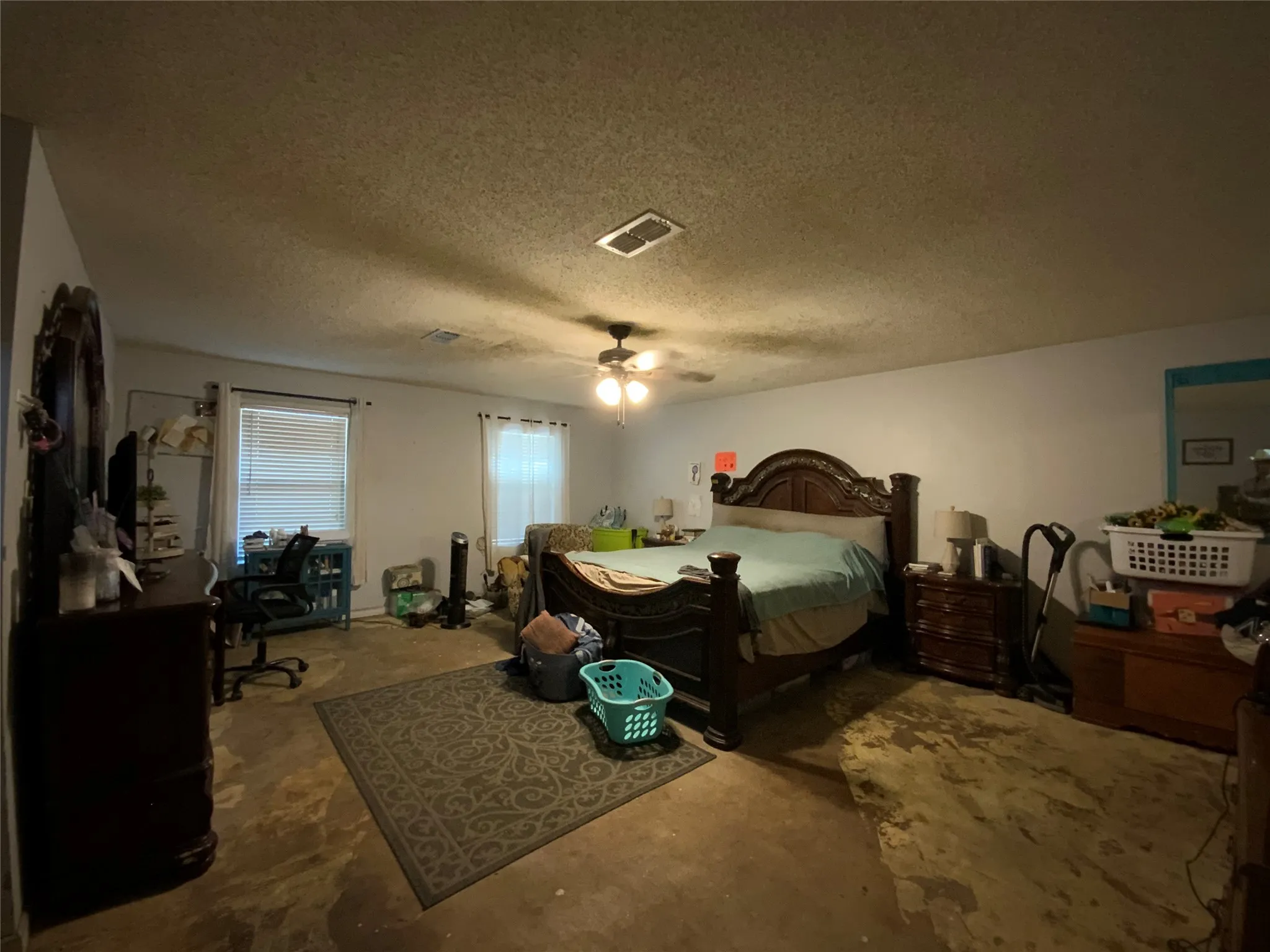 Single Family Residence For Sale in Comanche County , 110 N Ervin Street, Comanche, Texas 76442, 4 Bedroom, 2 Bathroom, Garage spaces, 2,100 Sqft, built in 1970, mls#21372469, Real Estate Agent in Comanche, Homes For Sale in Comanche county, Homes For Sale in Comanche, Realtor in Comanche Texas, Real Estate Brokerage Independent Realty Texas, Luminita Cordes Realtor