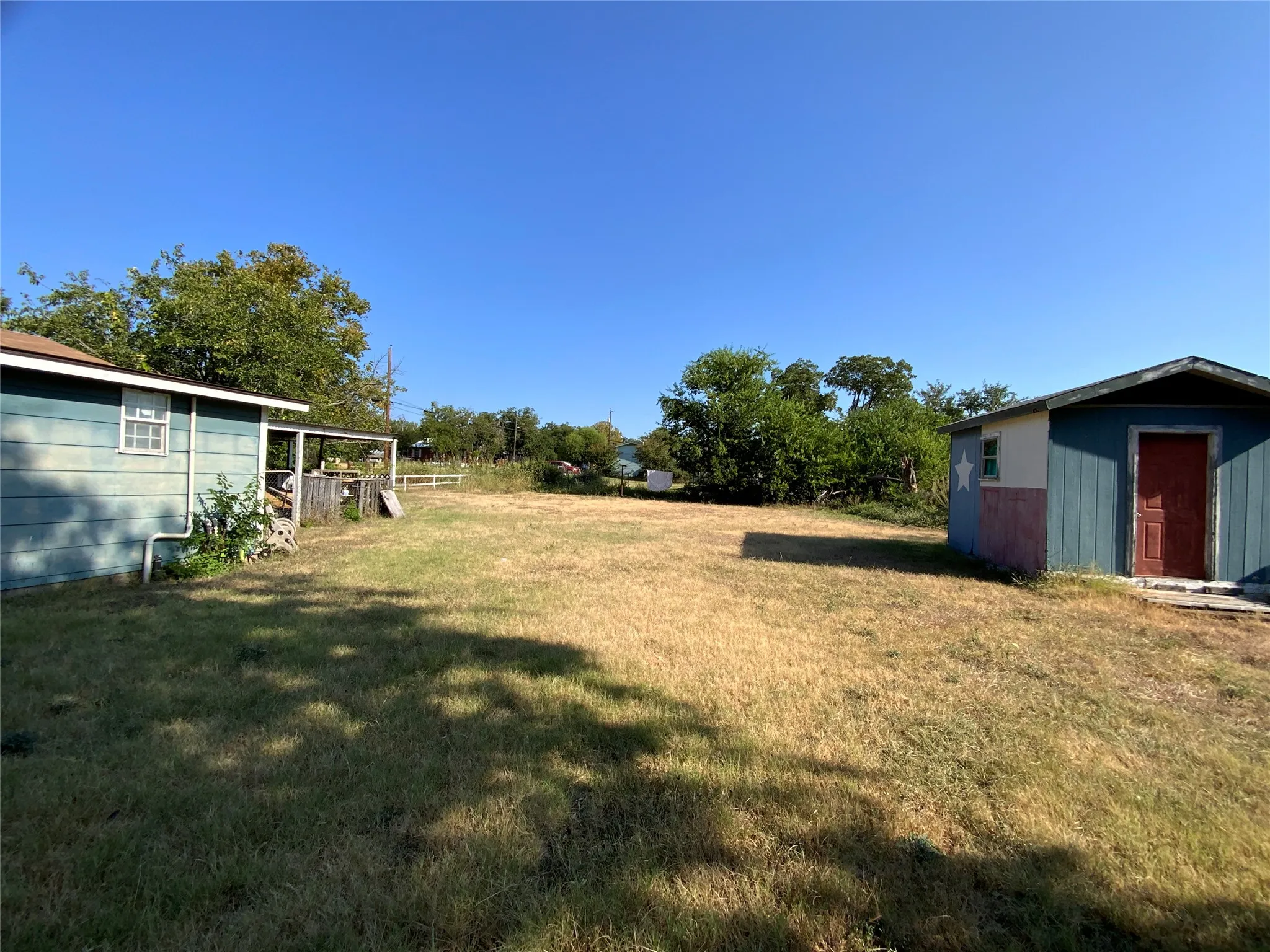 Single Family Residence For Sale in Comanche County , 110 N Ervin Street, Comanche, Texas 76442, 4 Bedroom, 2 Bathroom, Garage spaces, 2,100 Sqft, built in 1970, mls#21372469, Real Estate Agent in Comanche, Homes For Sale in Comanche county, Homes For Sale in Comanche, Realtor in Comanche Texas, Real Estate Brokerage Independent Realty Texas, Luminita Cordes Realtor