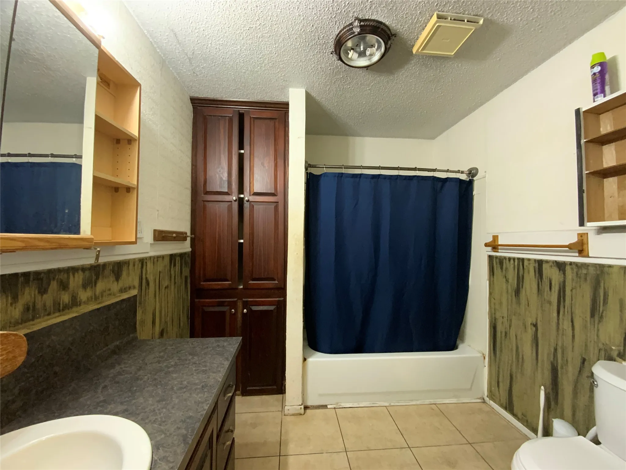 Single Family Residence For Sale in Comanche County , 110 N Ervin Street, Comanche, Texas 76442, 4 Bedroom, 2 Bathroom, Garage spaces, 2,100 Sqft, built in 1970, mls#21372469, Real Estate Agent in Comanche, Homes For Sale in Comanche county, Homes For Sale in Comanche, Realtor in Comanche Texas, Real Estate Brokerage Independent Realty Texas, Luminita Cordes Realtor