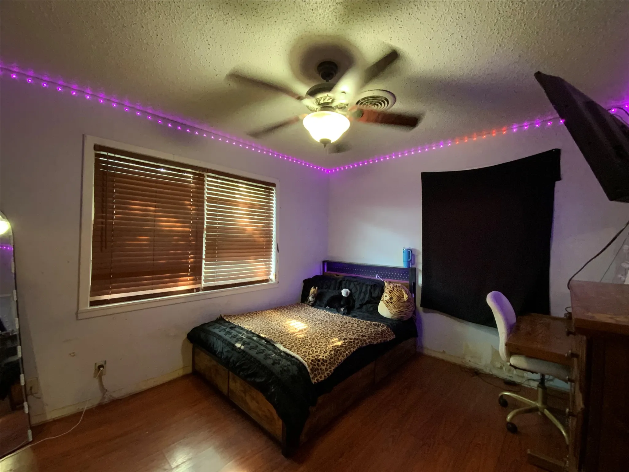 Single Family Residence For Sale in Comanche County , 110 N Ervin Street, Comanche, Texas 76442, 4 Bedroom, 2 Bathroom, Garage spaces, 2,100 Sqft, built in 1970, mls#21372469, Real Estate Agent in Comanche, Homes For Sale in Comanche county, Homes For Sale in Comanche, Realtor in Comanche Texas, Real Estate Brokerage Independent Realty Texas, Luminita Cordes Realtor