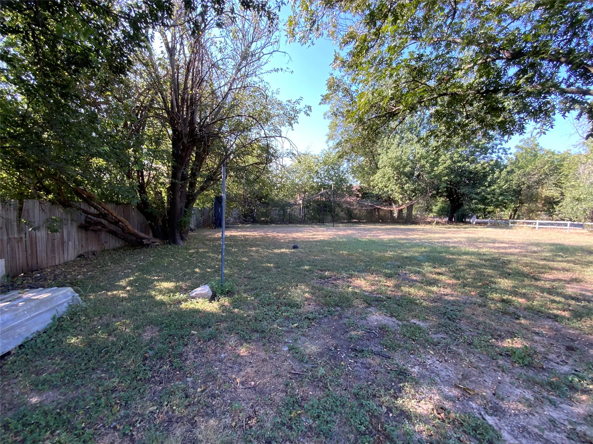 Single Family Residence For Sale in Comanche County , 110 N Ervin Street, Comanche, Texas 76442, 4 Bedroom, 2 Bathroom, Garage spaces, 2,100 Sqft, built in 1970, mls#21372469, Real Estate Agent in Comanche, Homes For Sale in Comanche county, Homes For Sale in Comanche, Realtor in Comanche Texas, Real Estate Brokerage Independent Realty Texas, Luminita Cordes Realtor