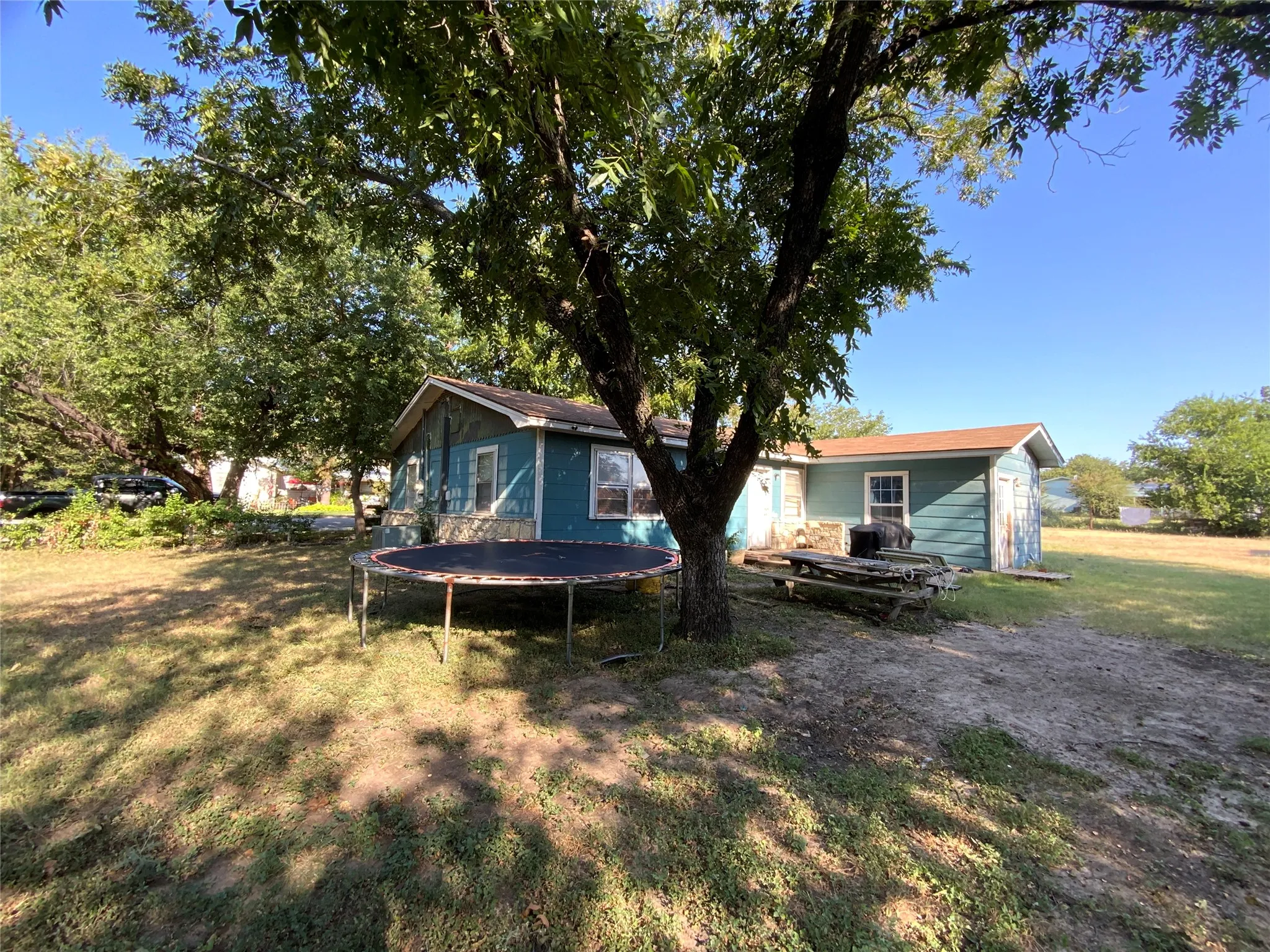 Single Family Residence For Sale in Comanche County , 110 N Ervin Street, Comanche, Texas 76442, 4 Bedroom, 2 Bathroom, Garage spaces, 2,100 Sqft, built in 1970, mls#21372469, Real Estate Agent in Comanche, Homes For Sale in Comanche county, Homes For Sale in Comanche, Realtor in Comanche Texas, Real Estate Brokerage Independent Realty Texas, Luminita Cordes Realtor