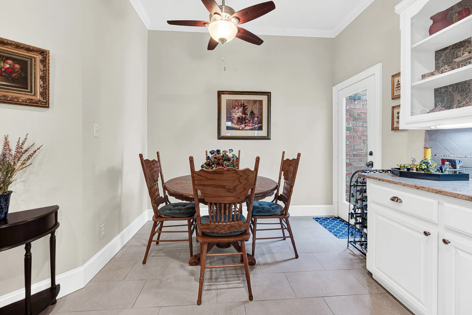 Kitchen Breakfast Nook