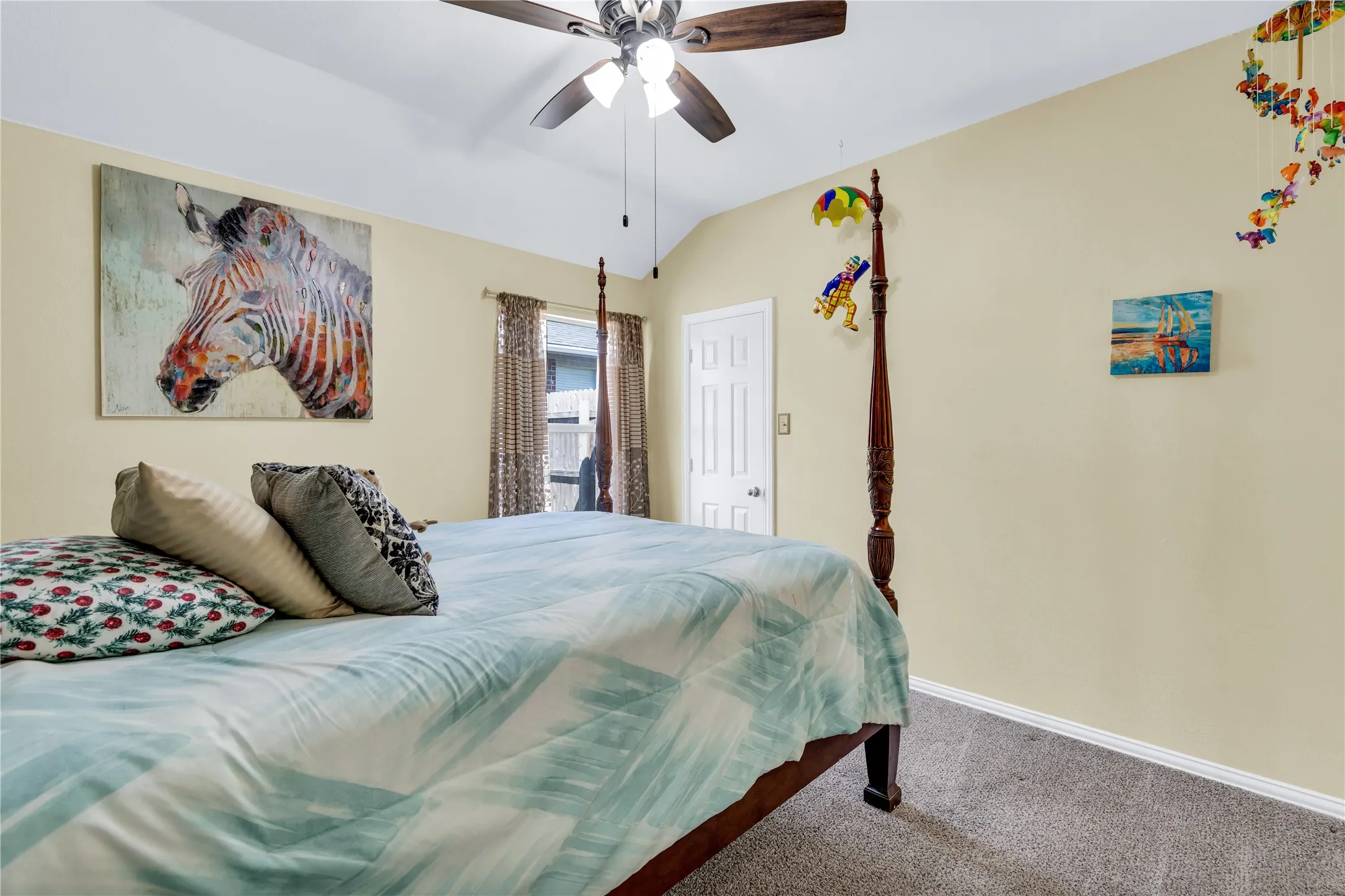 Single Family Residence For Sale in Tarrant County , 1065 Springhill Drive, Saginaw, Texas 76179, 4 Bedroom, 2 Bathroom, 2 Garage spaces, 2,259 Sqft, built in 2000, mls#21372544, Real Estate Agent in Saginaw, Homes For Sale in Tarrant county, Homes For Sale in Saginaw, Realtor in Saginaw Texas, Real Estate Brokerage Independent Realty Texas, Luminita Cordes Realtor