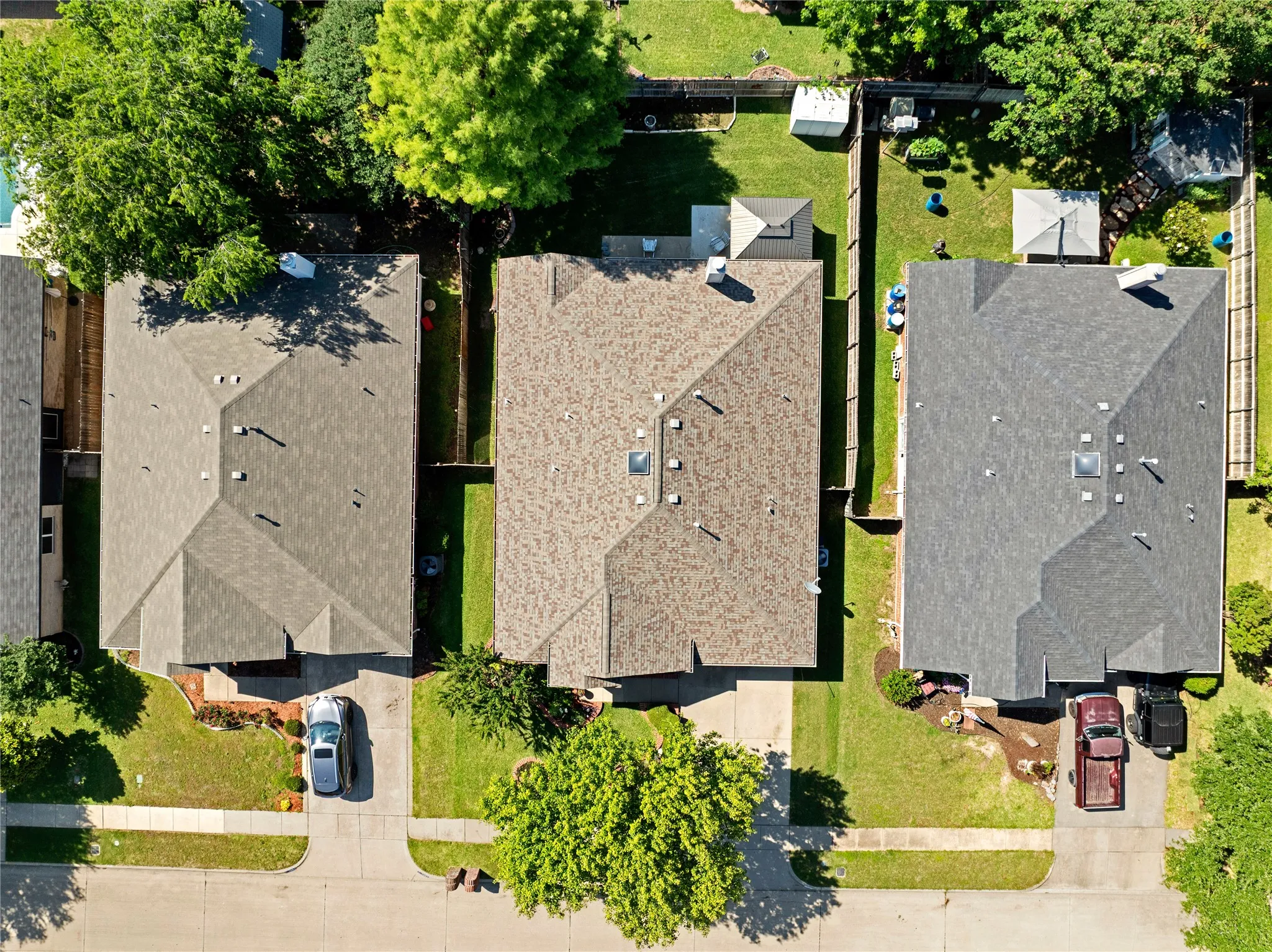 Single Family Residence For Sale in Tarrant County , 1065 Springhill Drive, Saginaw, Texas 76179, 4 Bedroom, 2 Bathroom, 2 Garage spaces, 2,259 Sqft, built in 2000, mls#21372544, Real Estate Agent in Saginaw, Homes For Sale in Tarrant county, Homes For Sale in Saginaw, Realtor in Saginaw Texas, Real Estate Brokerage Independent Realty Texas, Luminita Cordes Realtor