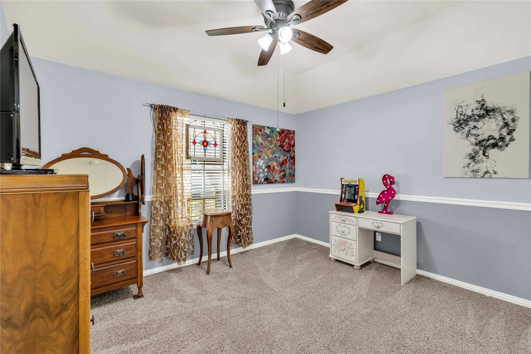 Single Family Residence For Sale in Tarrant County , 1065 Springhill Drive, Saginaw, Texas 76179, 4 Bedroom, 2 Bathroom, 2 Garage spaces, 2,259 Sqft, built in 2000, mls#21372544, Real Estate Agent in Saginaw, Homes For Sale in Tarrant county, Homes For Sale in Saginaw, Realtor in Saginaw Texas, Real Estate Brokerage Independent Realty Texas, Luminita Cordes Realtor