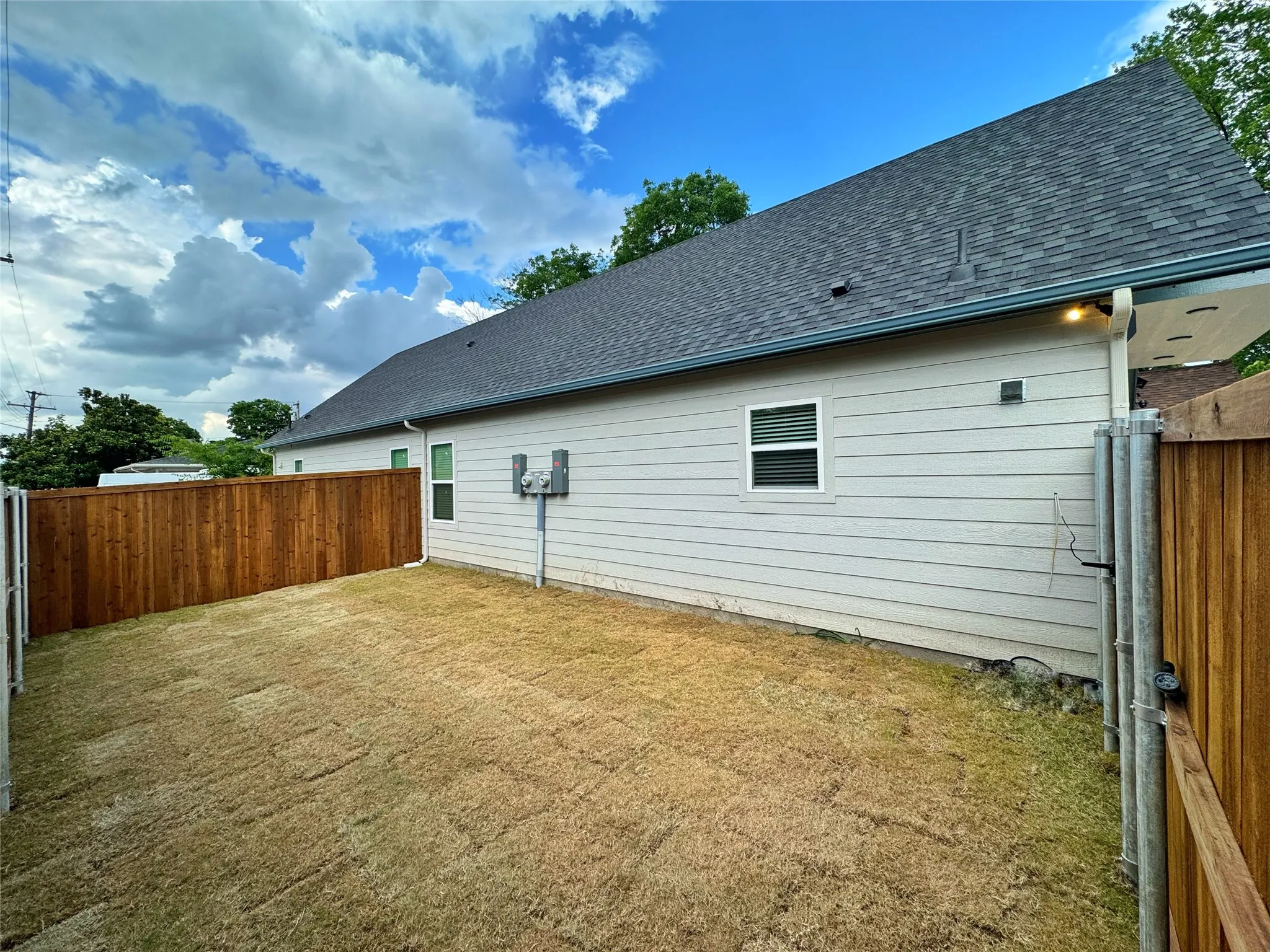 Duplex For Rent in Hunt County , 2916 Hemphill Street A, Greenville, Texas 75401, 3 Bedroom, 2 Bathroom, Garage spaces, 910 Sqft, built in 2026, mls#21372395, Real Estate Agent in Greenville, Homes For Rent in Hunt county, Homes For Rent in Greenville, Realtor in Greenville Texas, Real Estate Brokerage Independent Realty Texas, Luminita Cordes Realtor