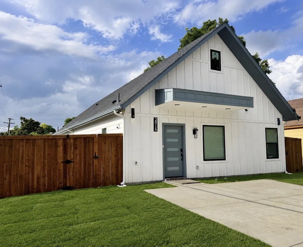 Duplex For Rent in Hunt County , 2916 Hemphill Street A, Greenville, Texas 75401, 3 Bedroom, 2 Bathroom, Garage spaces, 910 Sqft, built in 2026, mls#21372395, Real Estate Agent in Greenville, Homes For Rent in Hunt county, Homes For Rent in Greenville, Realtor in Greenville Texas, Real Estate Brokerage Independent Realty Texas, Luminita Cordes Realtor