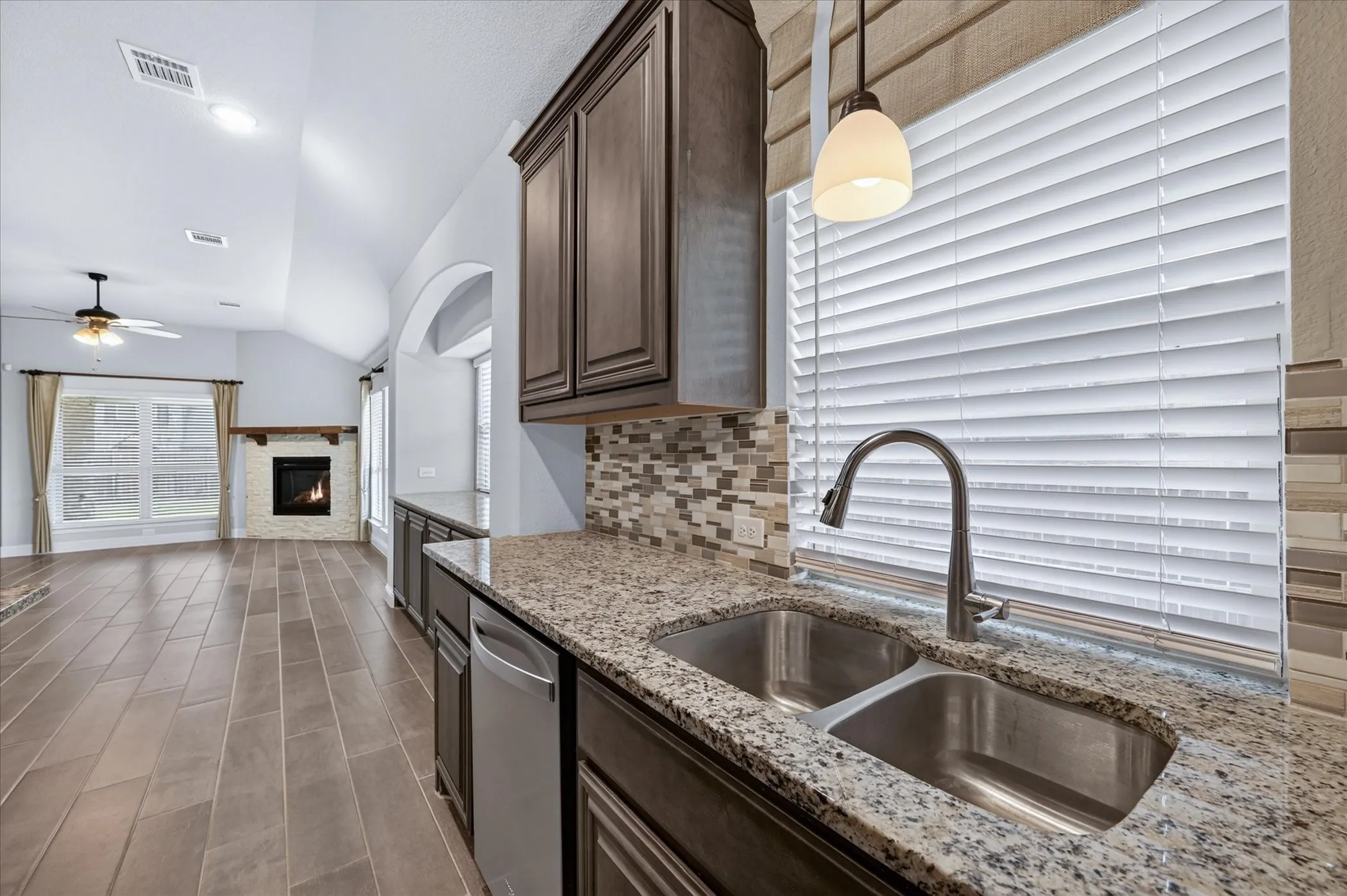 Single Family Residence For Sale in Dallas County , 1941 Silverleaf Drive, Glenn Heights, Texas 75154, 4 Bedroom, 3 Bathroom, 2 Garage spaces, 2,462 Sqft, built in 2021, mls#21372562, Real Estate Agent in Glenn Heights, Homes For Sale in Dallas county, Homes For Sale in Glenn Heights, Realtor in Glenn Heights Texas, Real Estate Brokerage Independent Realty Texas, Luminita Cordes Realtor