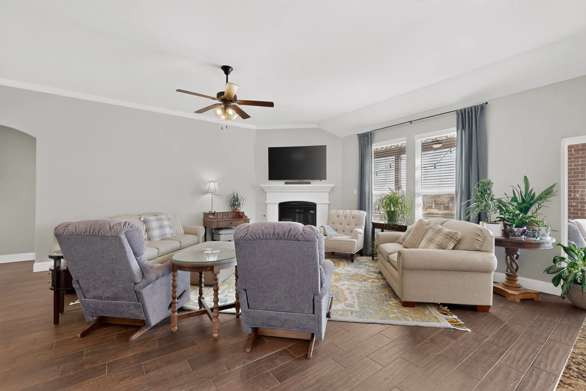 Single Family Residence For Sale in Rockwall County , 4102 Blythe Street, Rockwall, Texas 75032, 3 Bedroom, 3 Bathroom, 2 Garage spaces, 2,397 Sqft, built in 2019, mls#21372520, Real Estate Agent in Rockwall, Homes For Sale in Rockwall county, Homes For Sale in Rockwall, Realtor in Rockwall Texas, Real Estate Brokerage Independent Realty Texas, Luminita Cordes Realtor